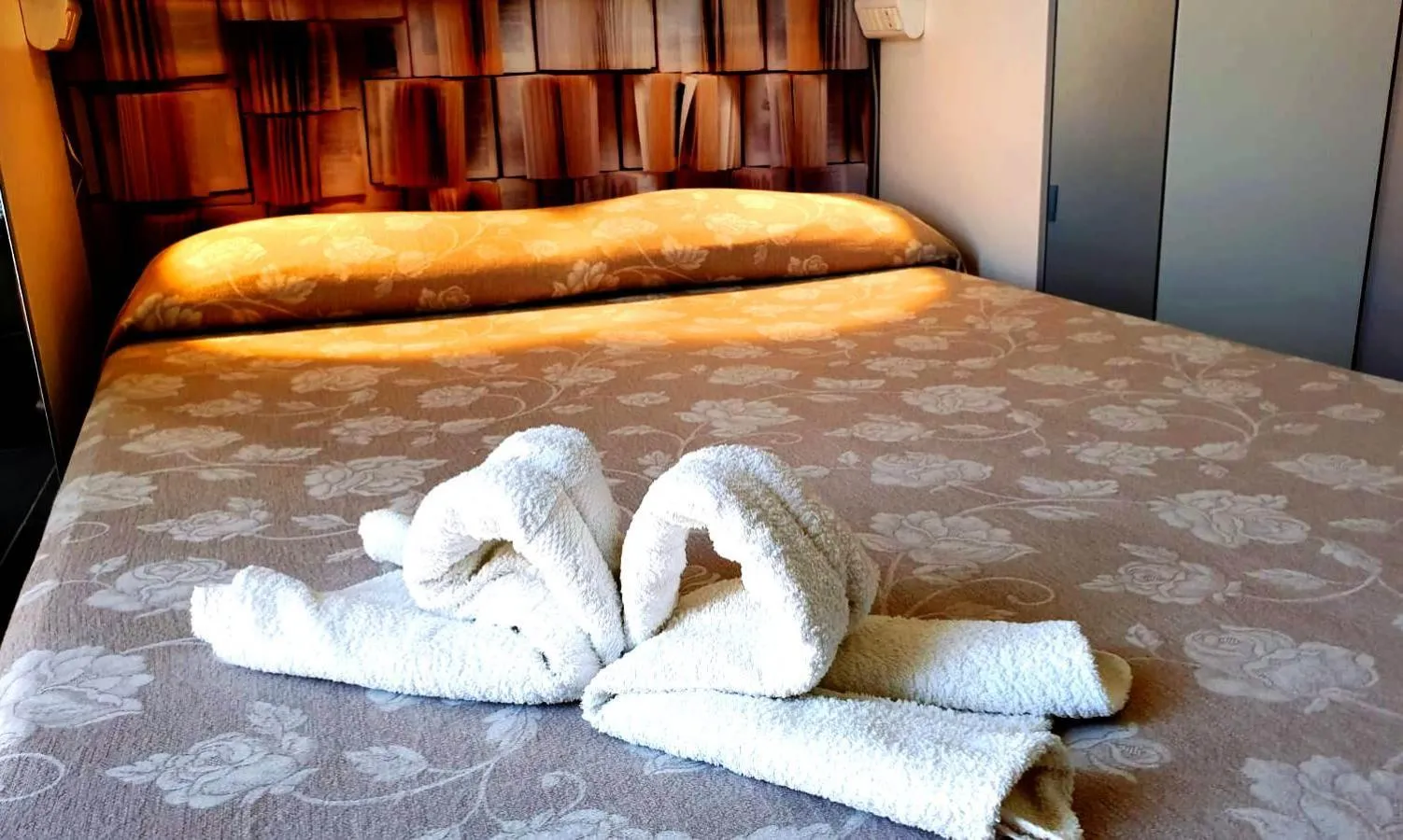 Photo of the whole room, Bed in B&B Villa Romina