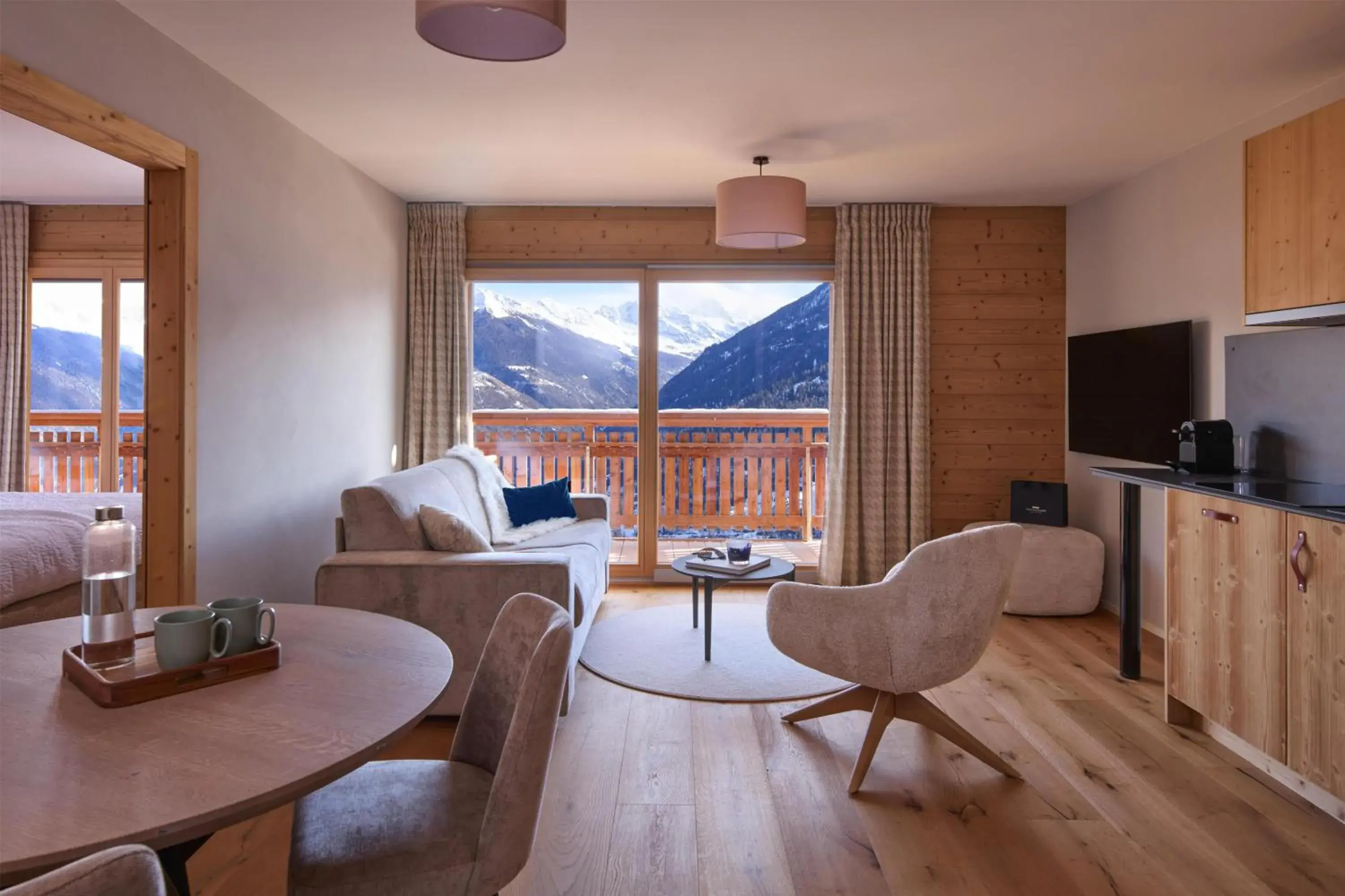 One-Bedroom Apartment with Balcony and Mountain View - single occupancy in Dent Blanche Resort - TemptingPlaces Collection One-Bedroom Apartment with Balcony and Mountain View - single occupancy in Dent Blanche Resort - TemptingPlaces Collection