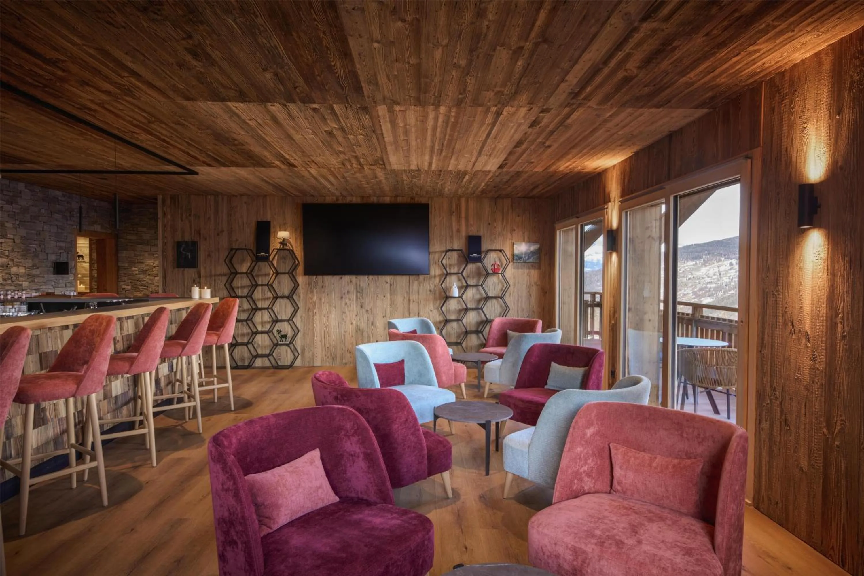Lounge or bar in Dent Blanche Resort - TemptingPlaces Collection