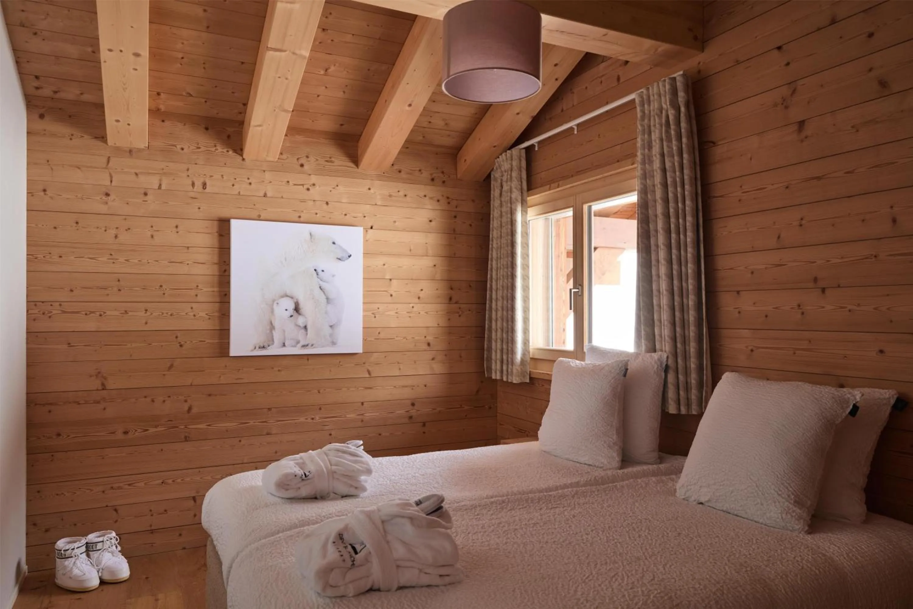 Bedroom, Bed in Dent Blanche Resort - TemptingPlaces Collection