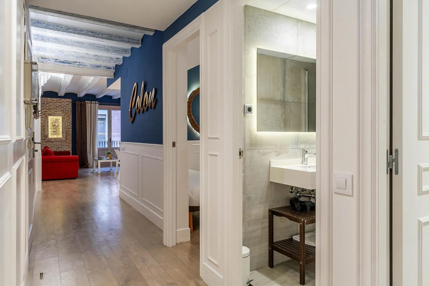 Bathroom in Enjoybcn Colon Apartments