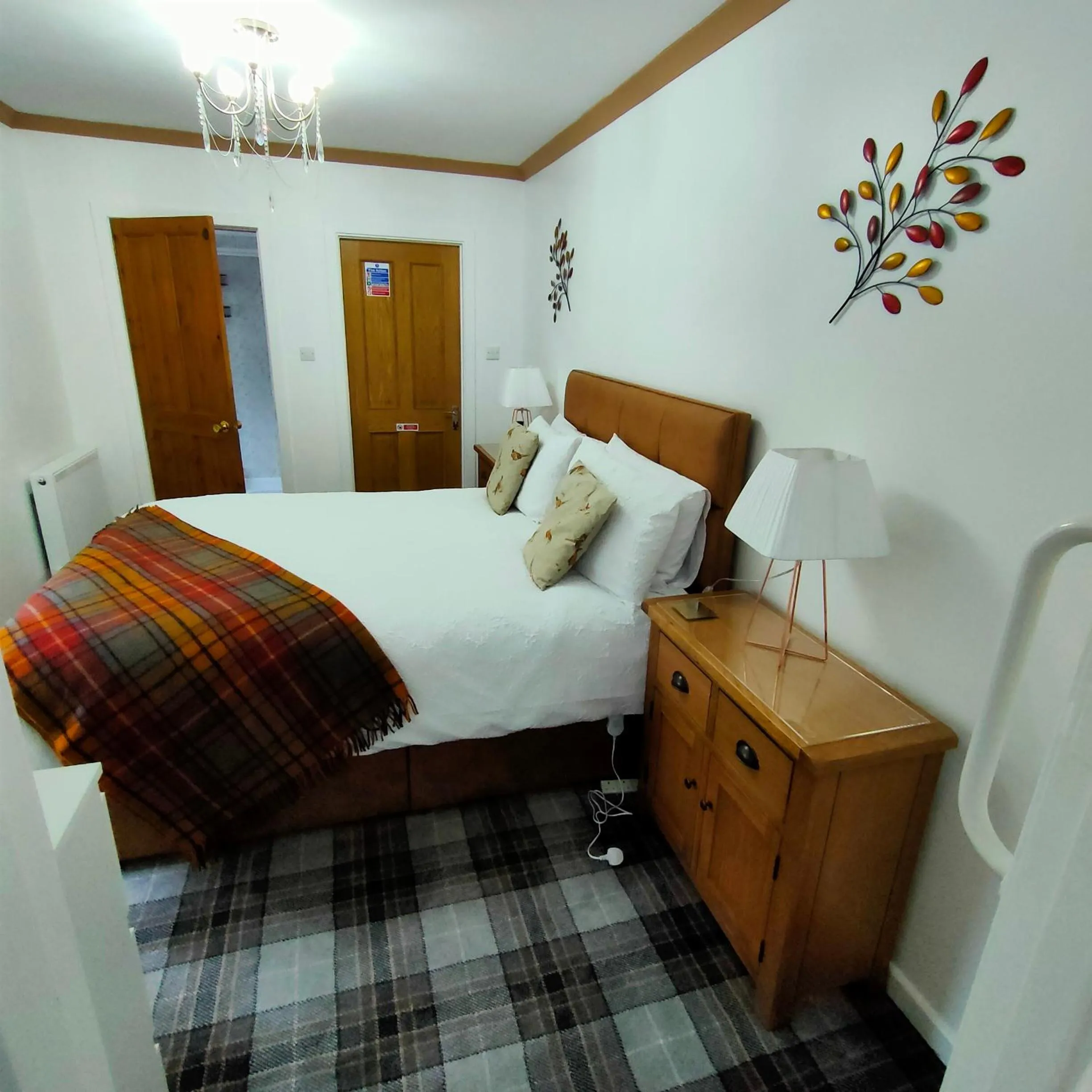 Bedroom, Bed in The Old Smiddy Cottage and Apartment