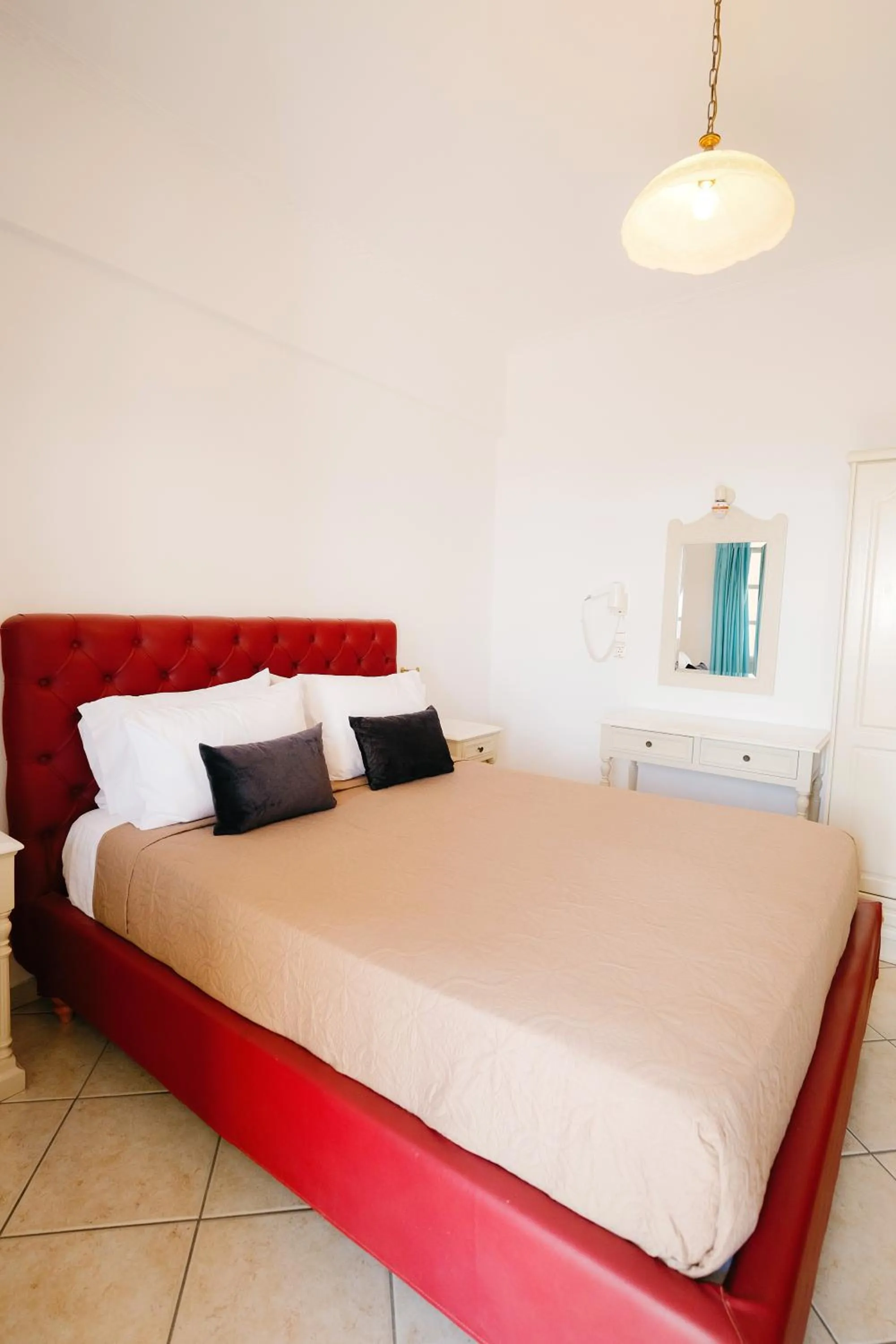 Bedroom, Bed in my life suites