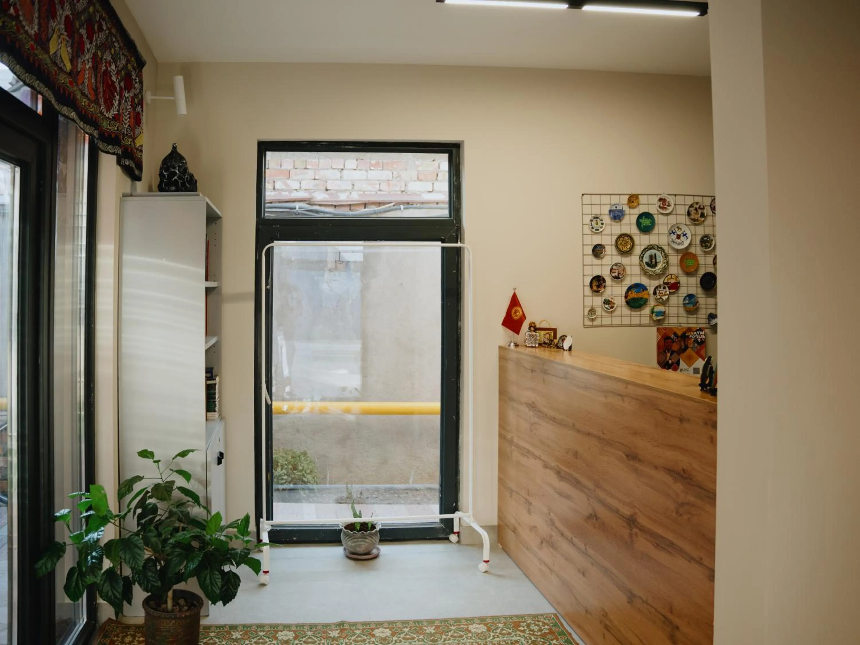 Skeramos Boutique Art Hotel