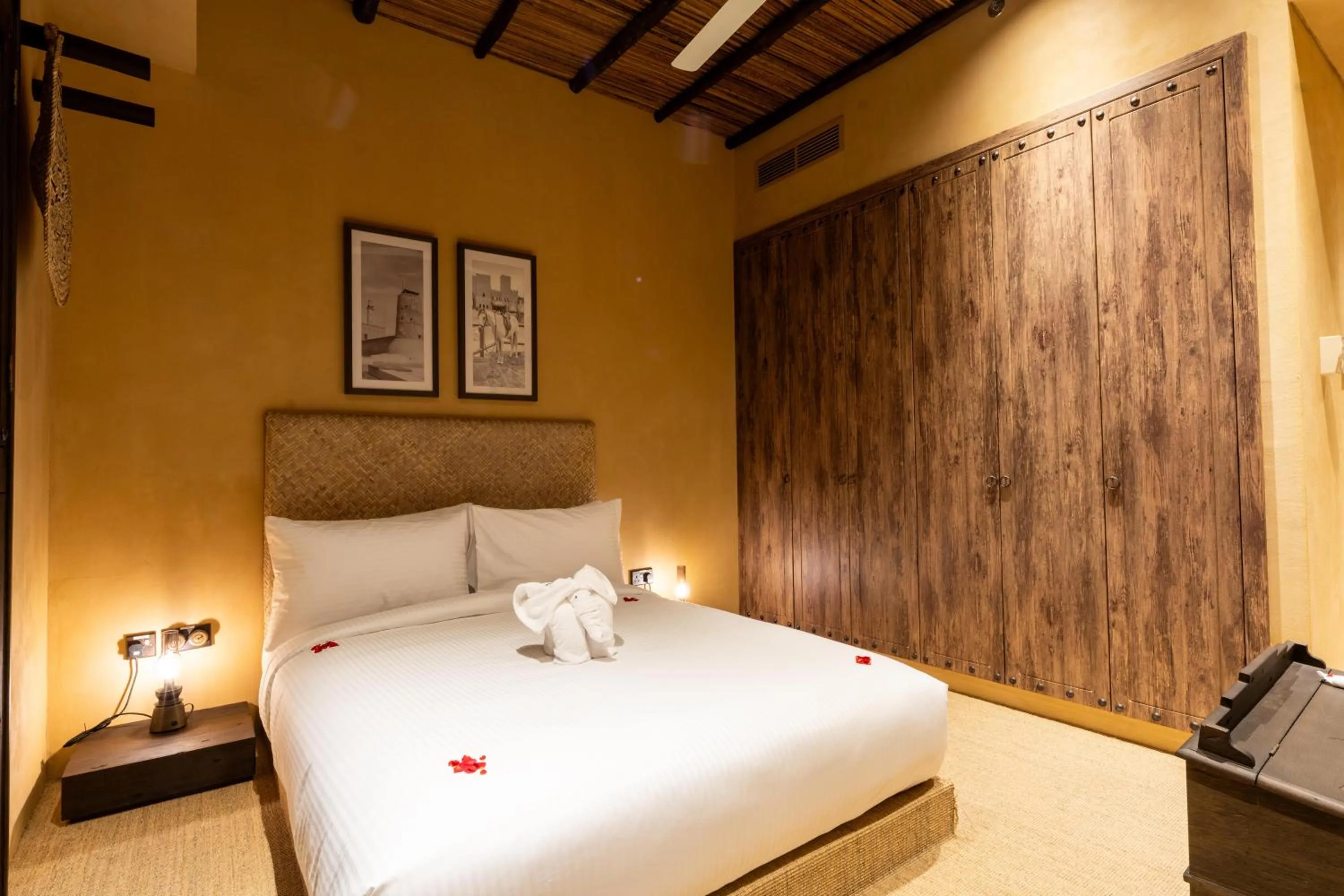 Bedroom, Bed in The Luxe Retreat Hotel Apartments