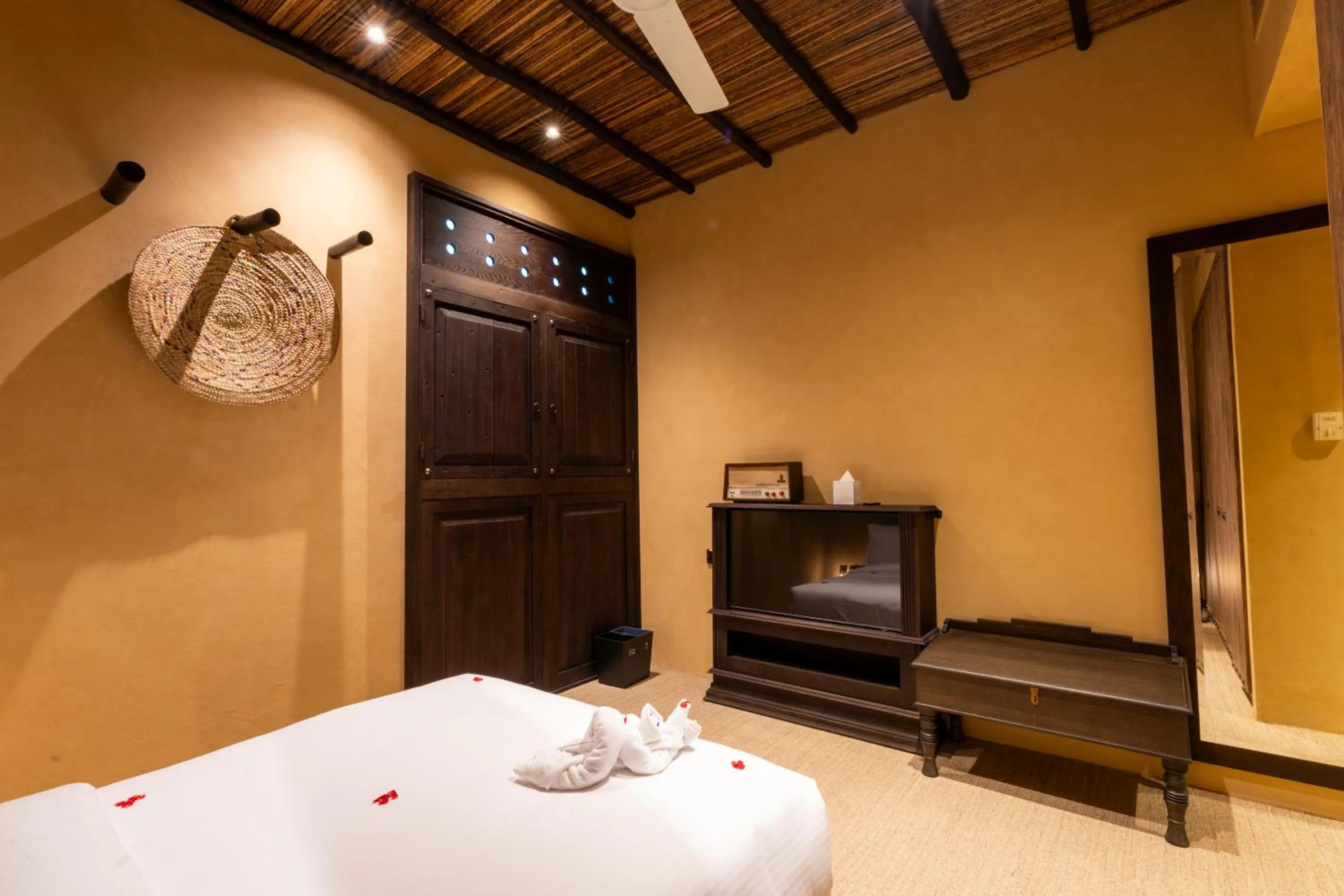 Bedroom, Bed in The Luxe Retreat Hotel Apartments