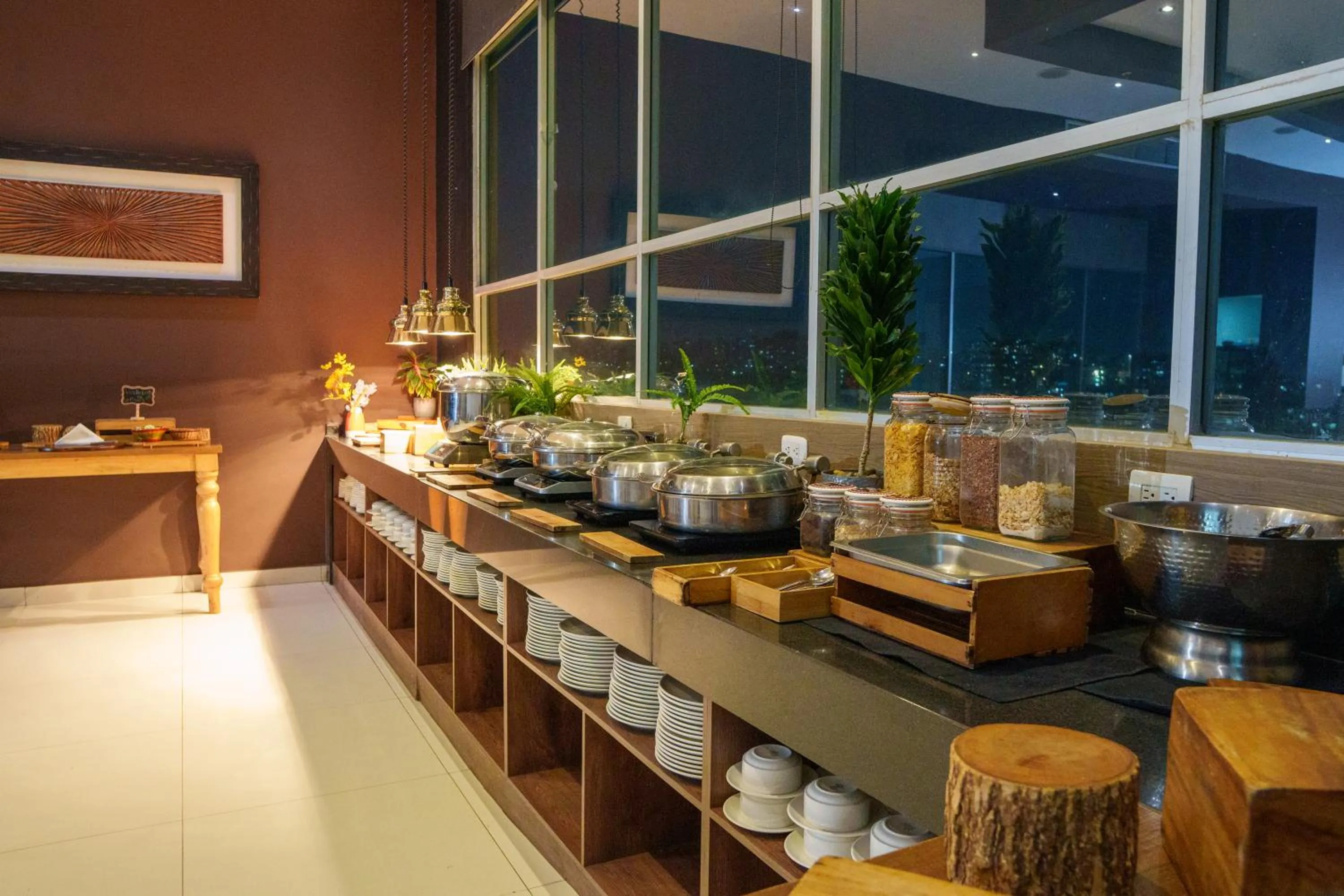 Restaurant/places to eat in Sky Collection Lifestyle Hotel & Suites Barranquilla