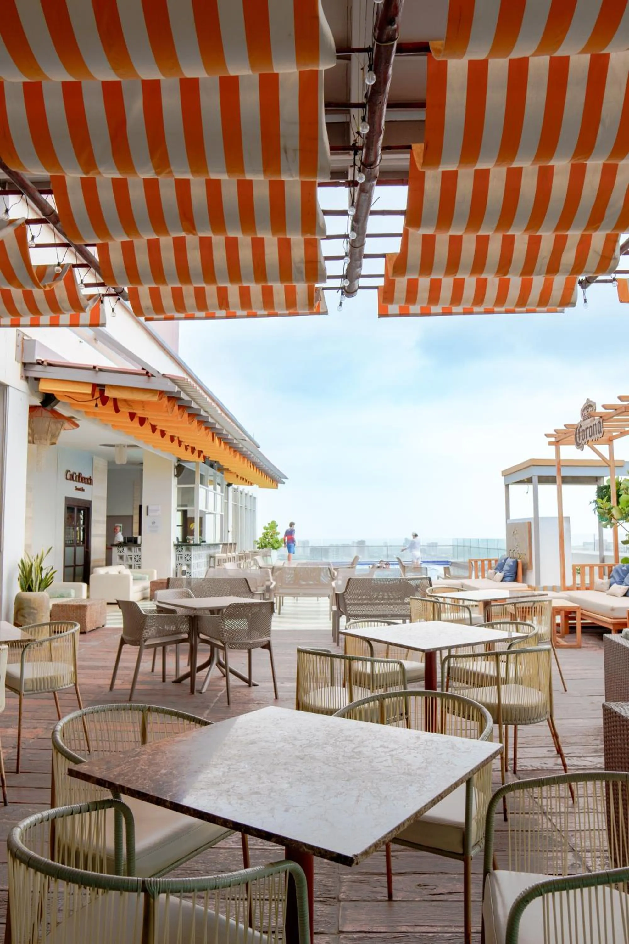 Restaurant/places to eat in Sky Collection Lifestyle Hotel & Suites Barranquilla