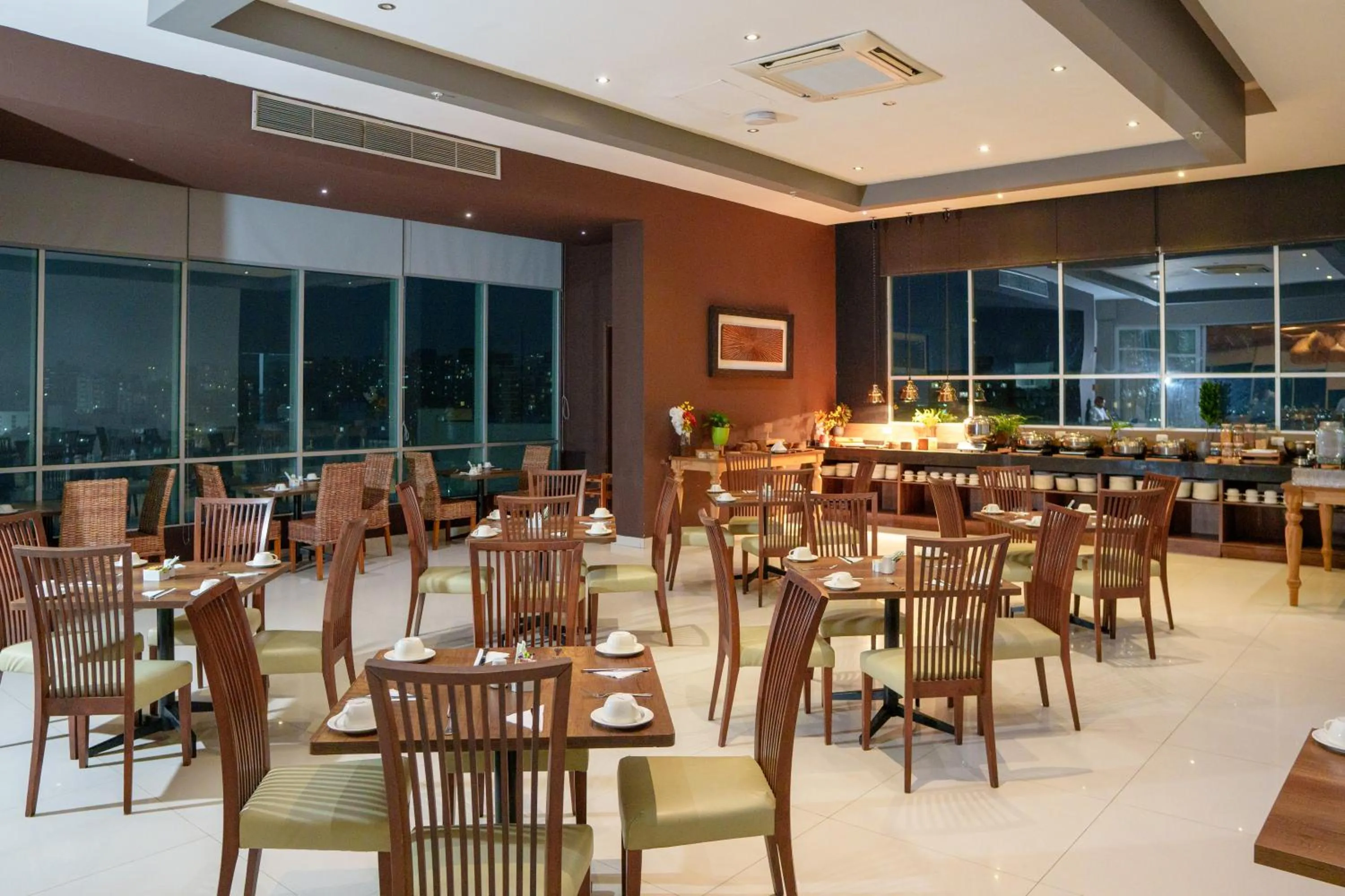Restaurant/places to eat in Sky Collection Lifestyle Hotel & Suites Barranquilla