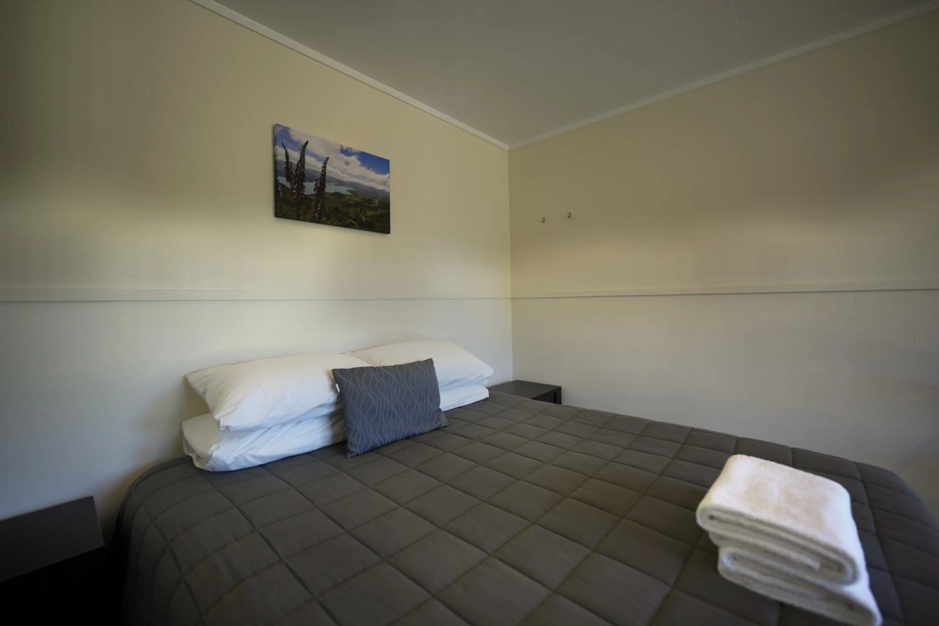 Bed in Akaroa Top 10 Holiday Park
