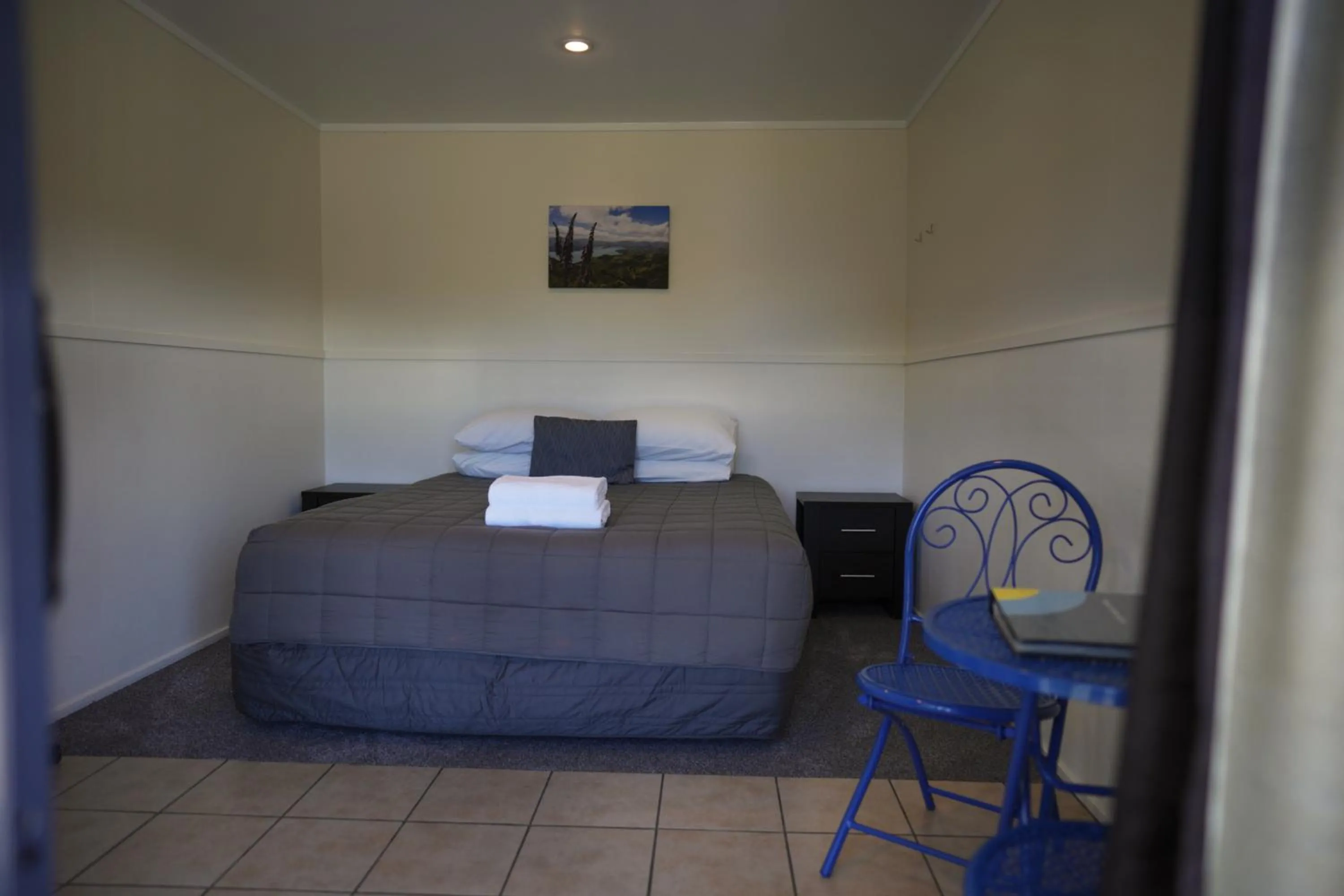 Bed in Akaroa Top 10 Holiday Park