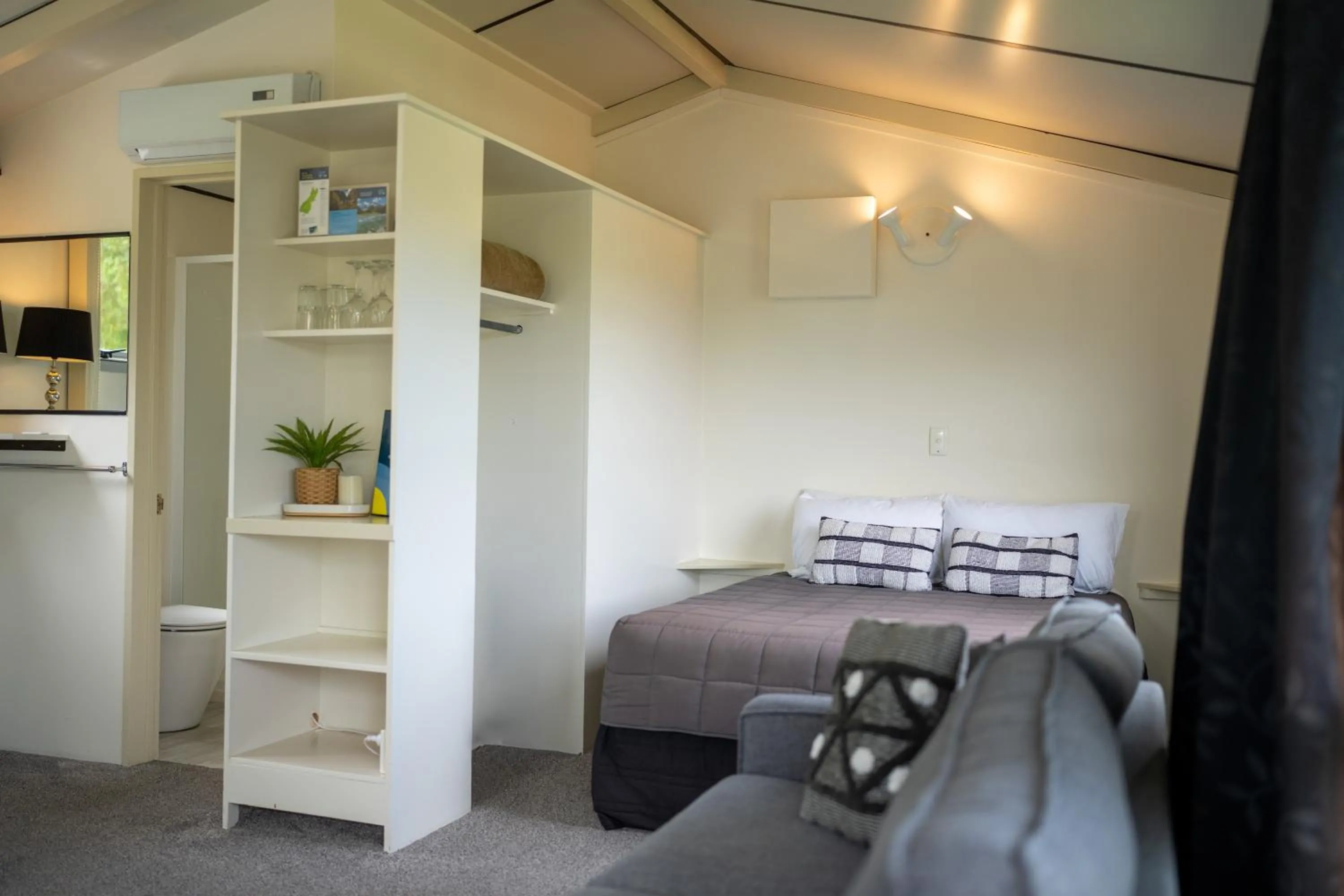 Bed in Akaroa Top 10 Holiday Park