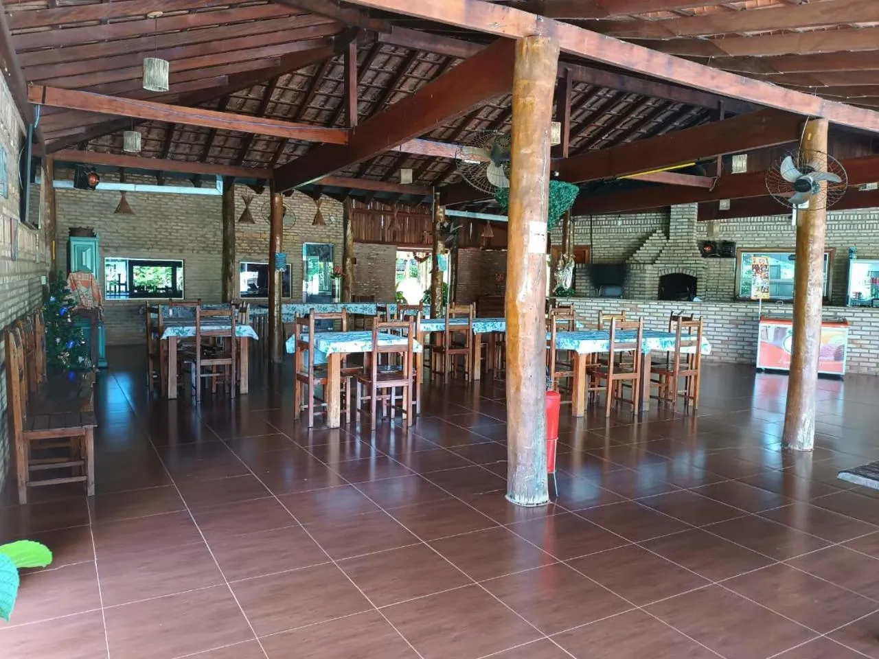 Restaurant/places to eat in Pousada Tropical Vereda
