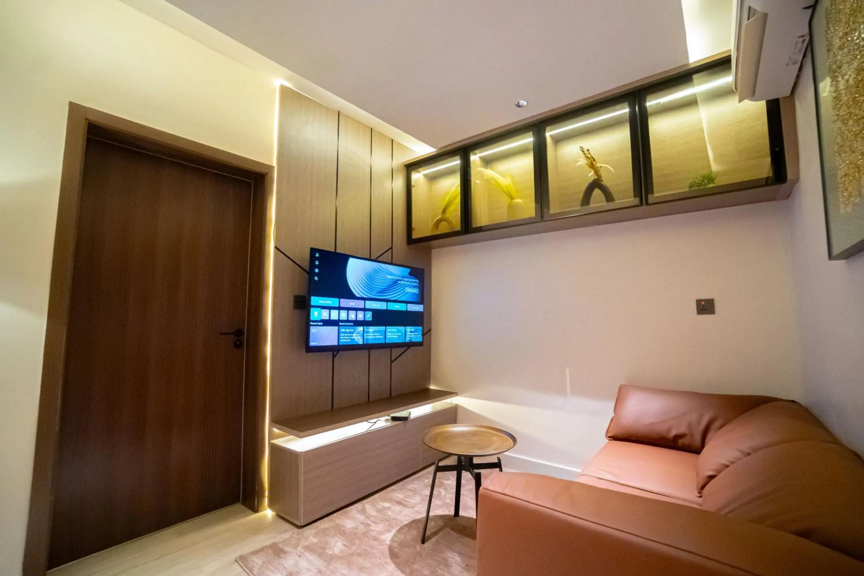 Seating area, Bed in Greyfield Hotel and Apartments