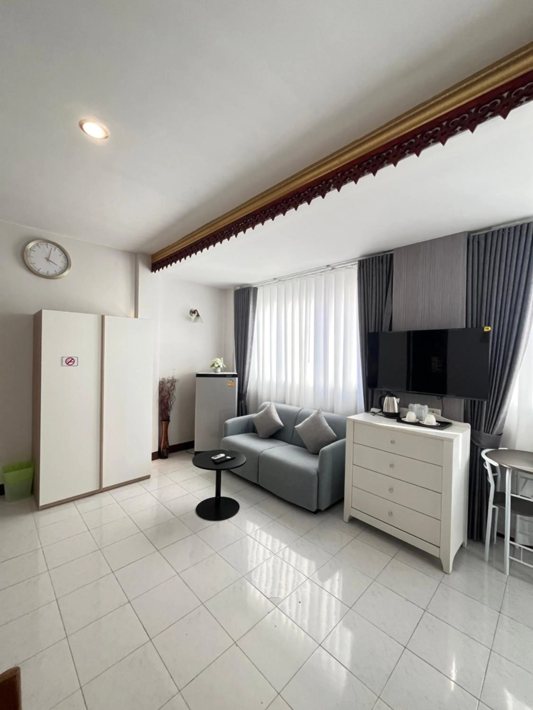 TV and multimedia in Ali House Patong