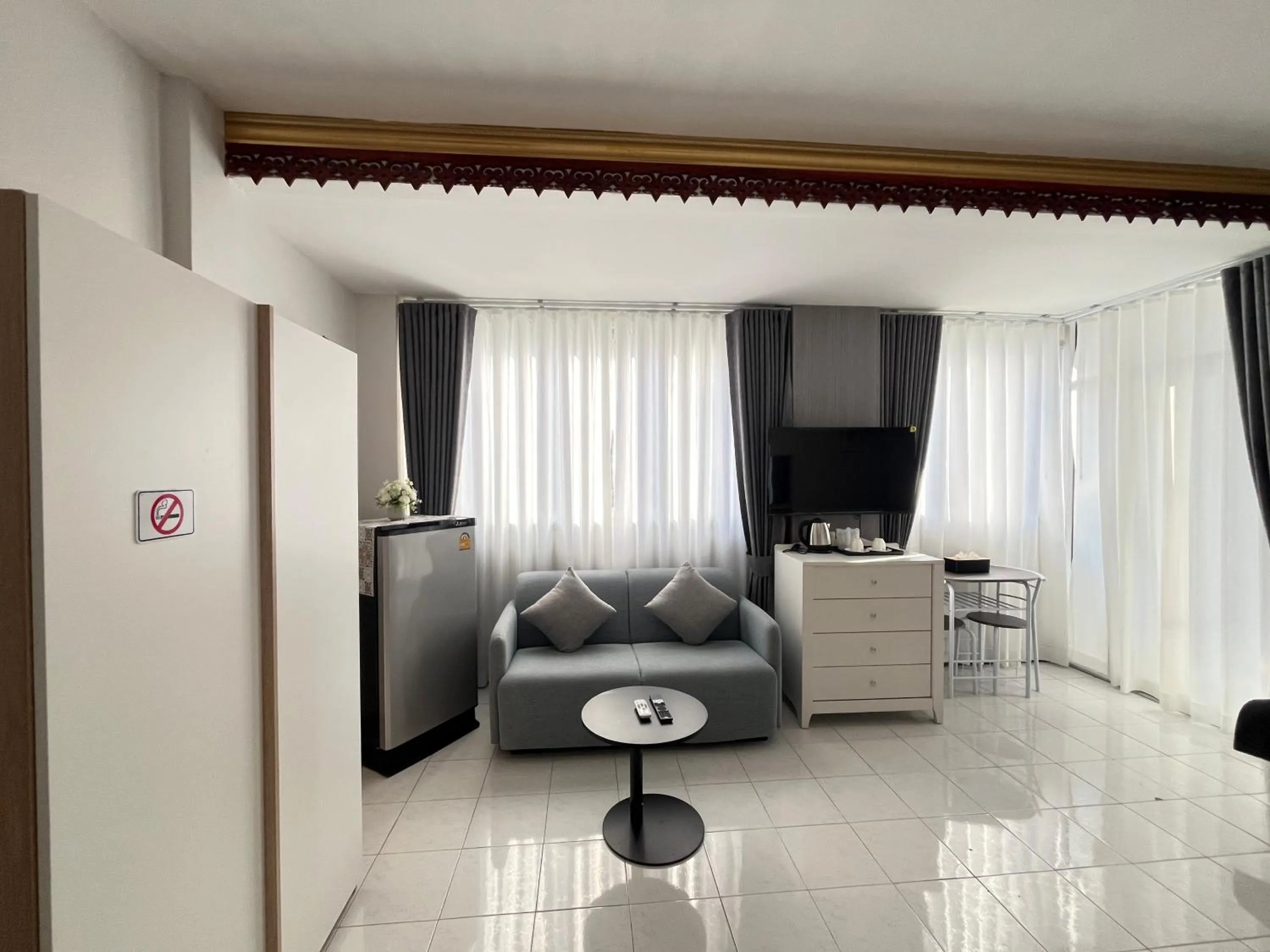 TV and multimedia in Ali House Patong