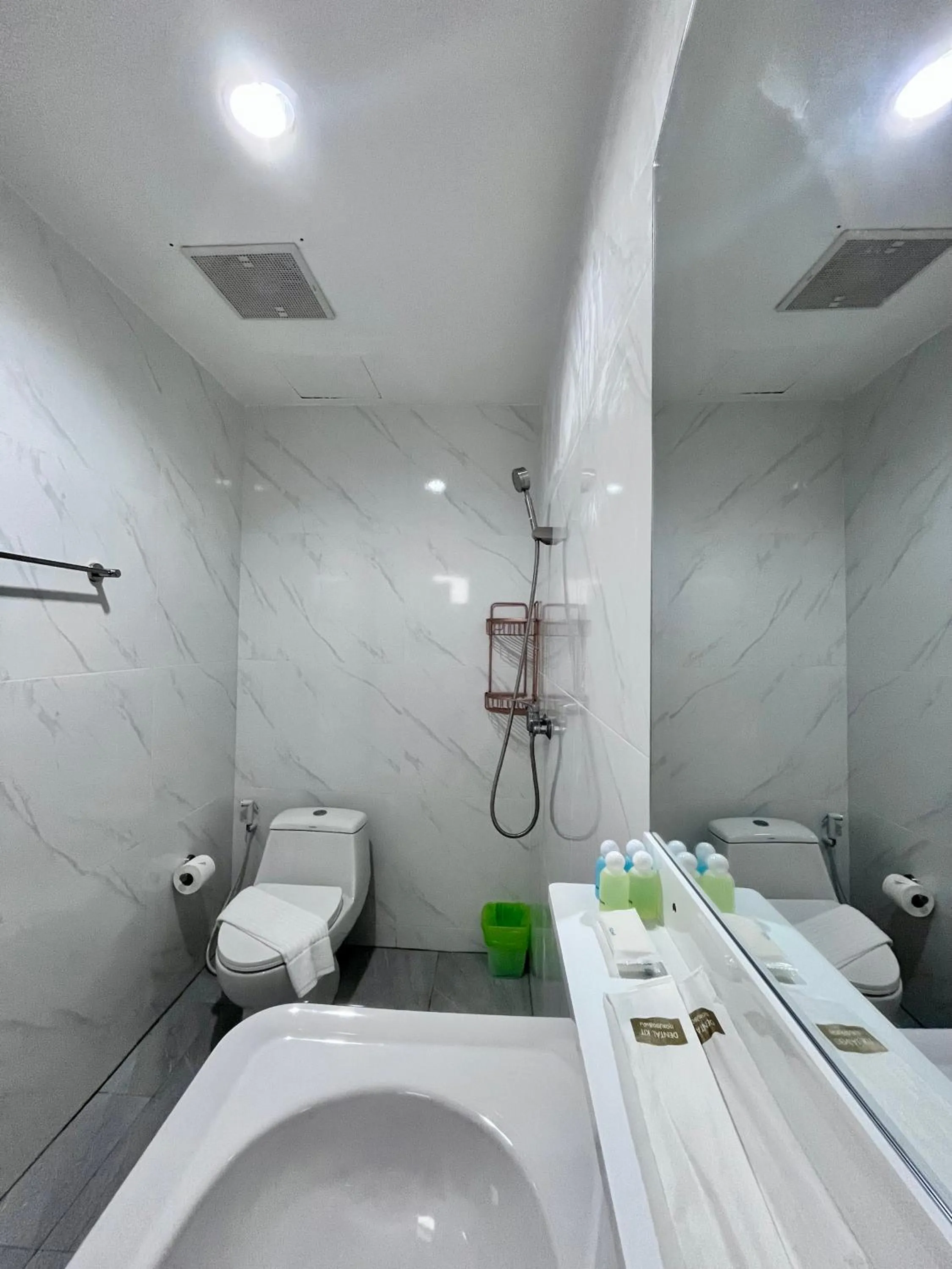 Shower in Ali House Patong