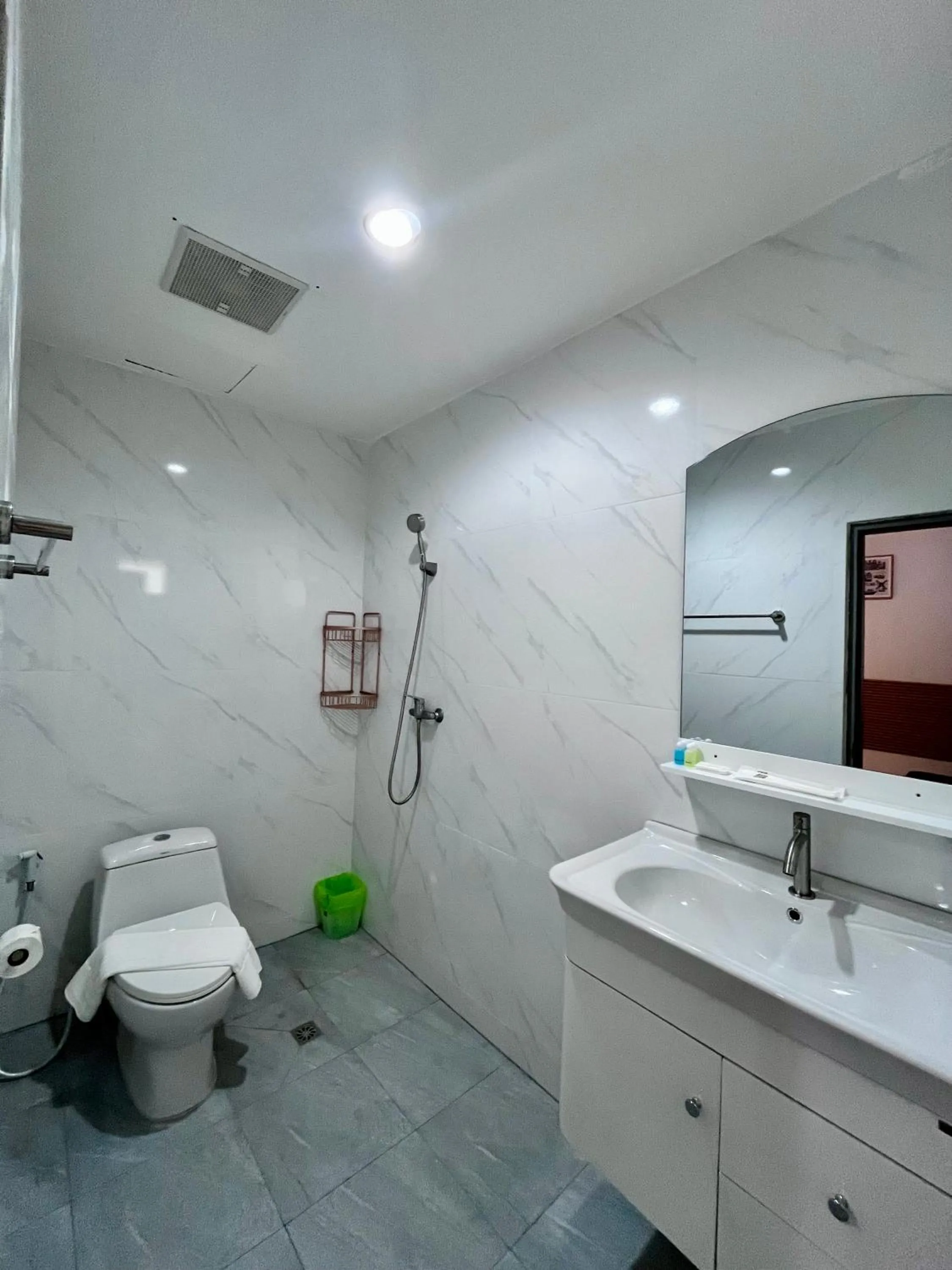 Shower in Ali House Patong