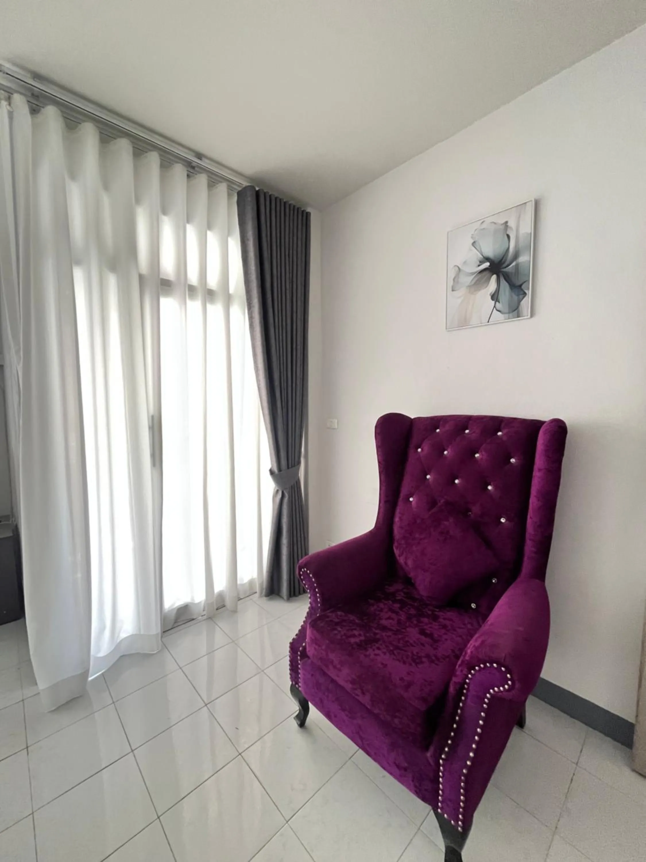 Seating area in Ali House Patong