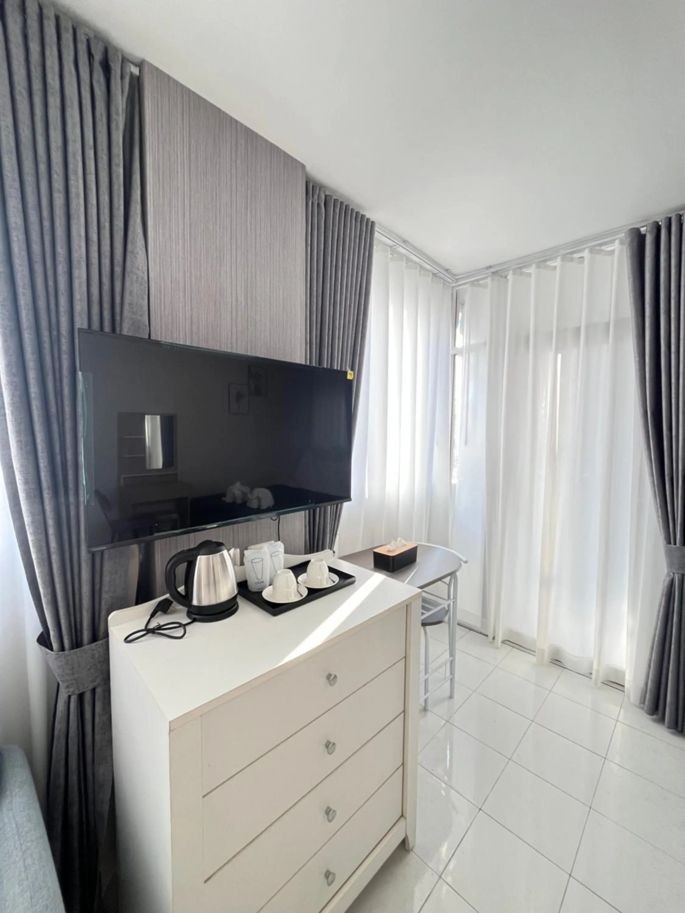 Coffee/tea facilities in Ali House Patong