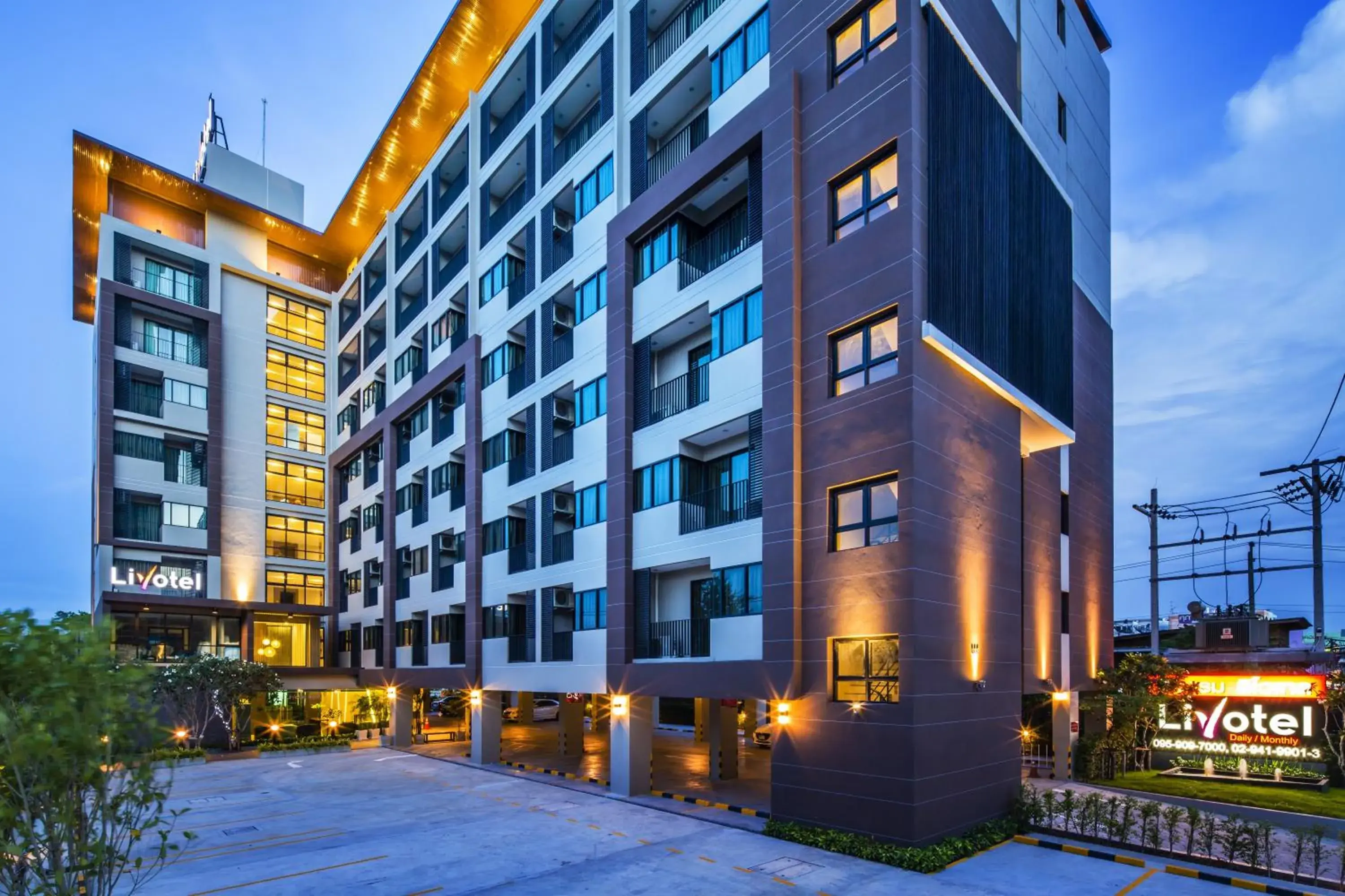 Property building in Livotel Hotel Kaset Nawamin Bangkok Property building in Livotel Hotel Kaset Nawamin Bangkok