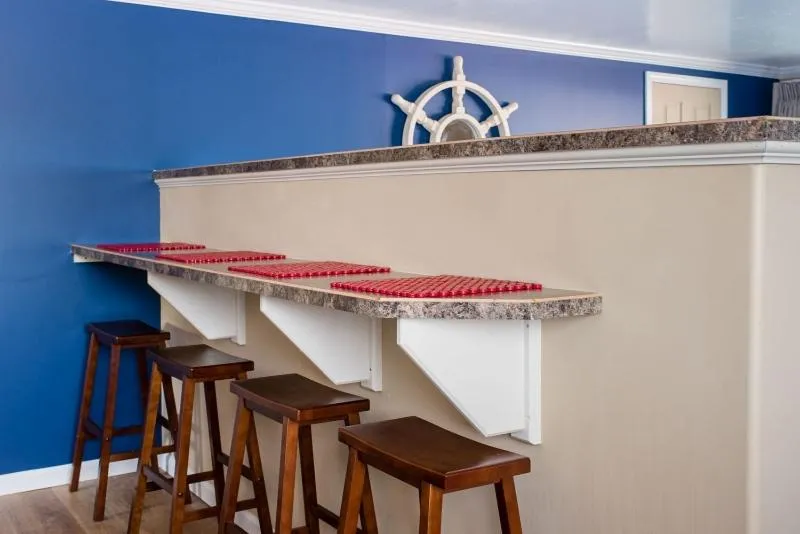 Dining area in Capt Thomson's Resort