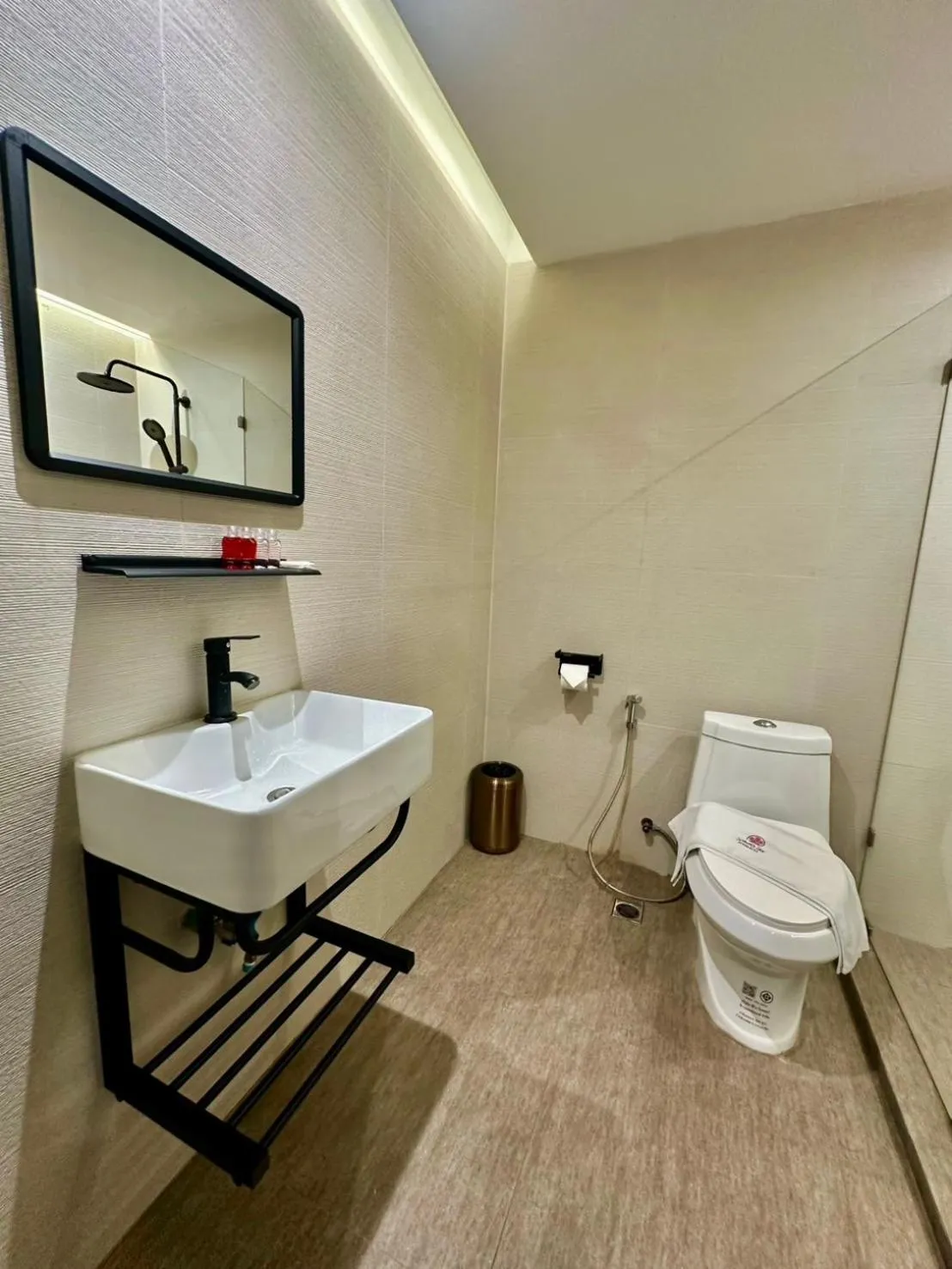 Toilet in Sakura Sky Residence