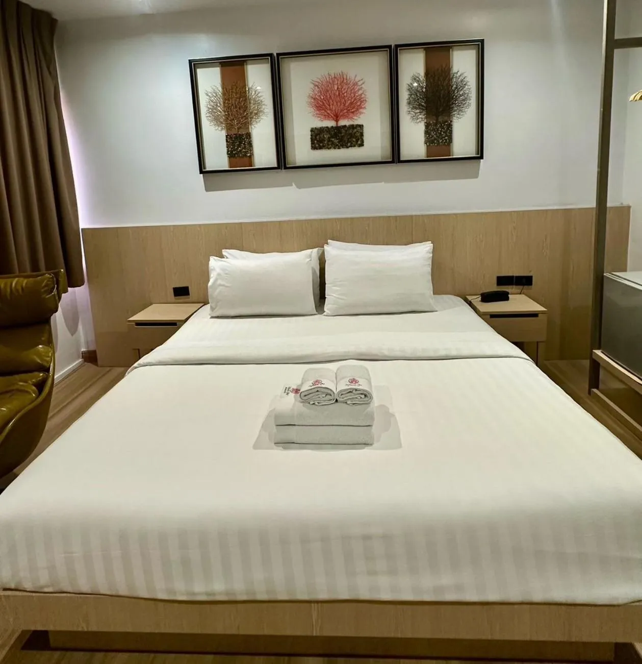 Guests, Bed in Sakura Sky Residence