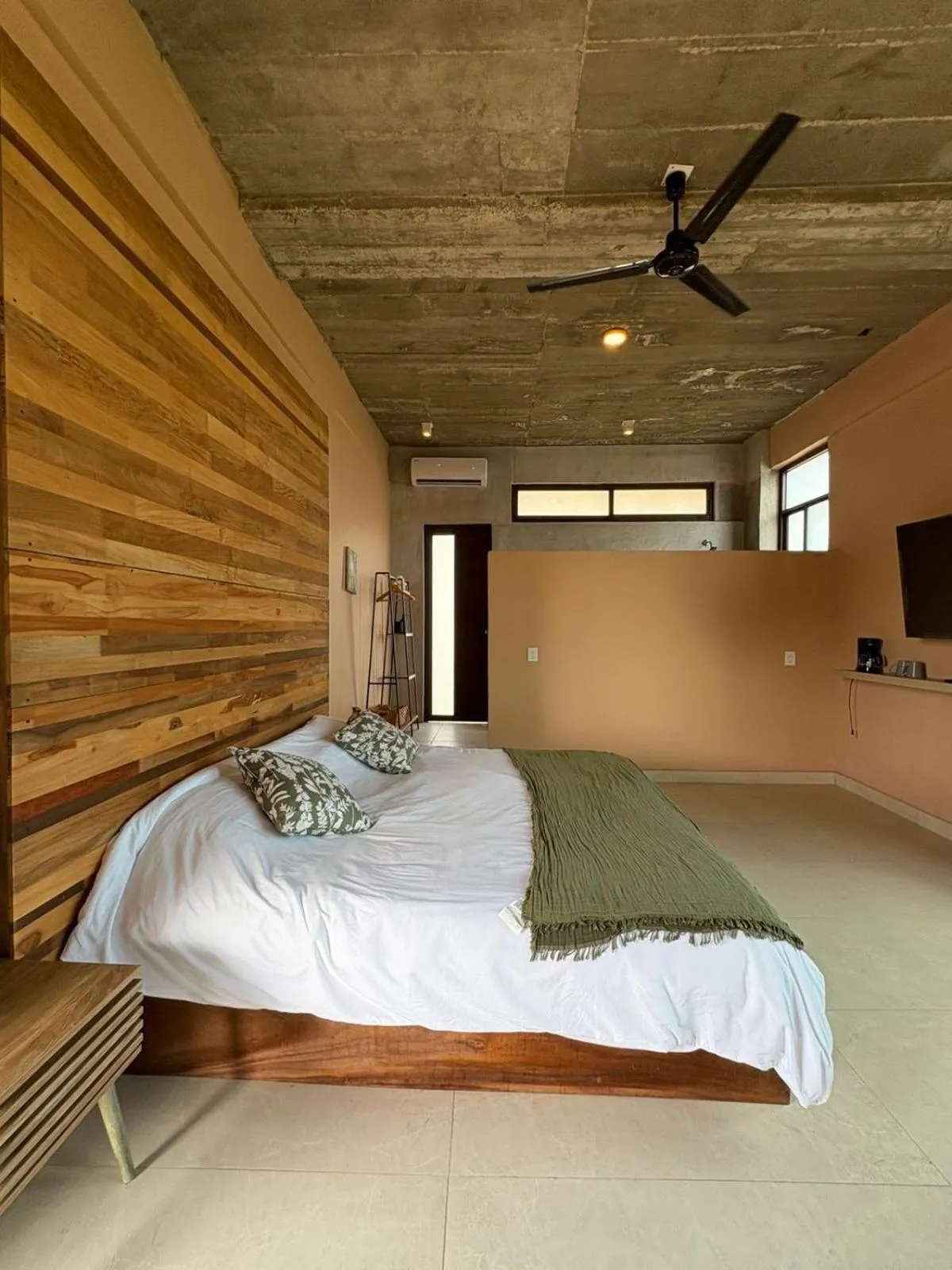 Comfort Triple Room in Casa Ampa Zikatela- Brisas de Zicatela- Puerto Escondido