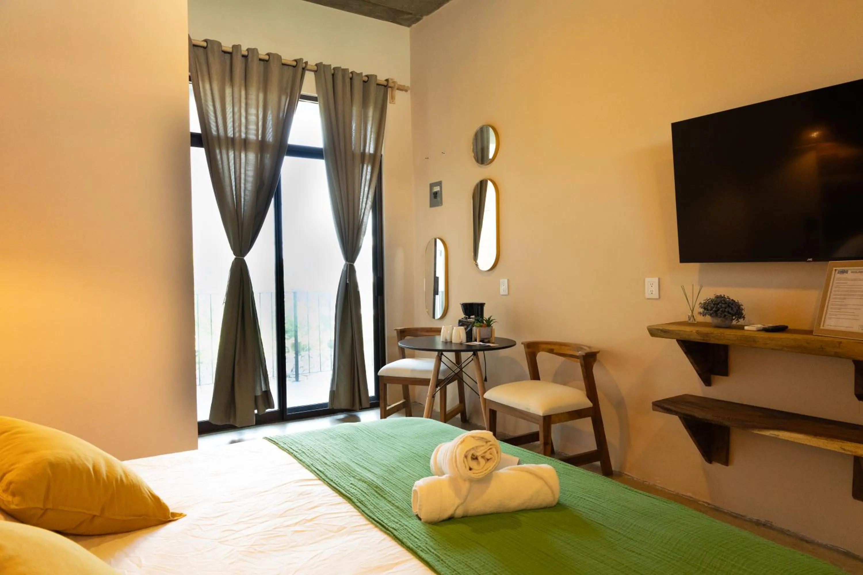 Deluxe Queen Room in Casa Ampa Zikatela- Brisas de Zicatela- Puerto Escondido