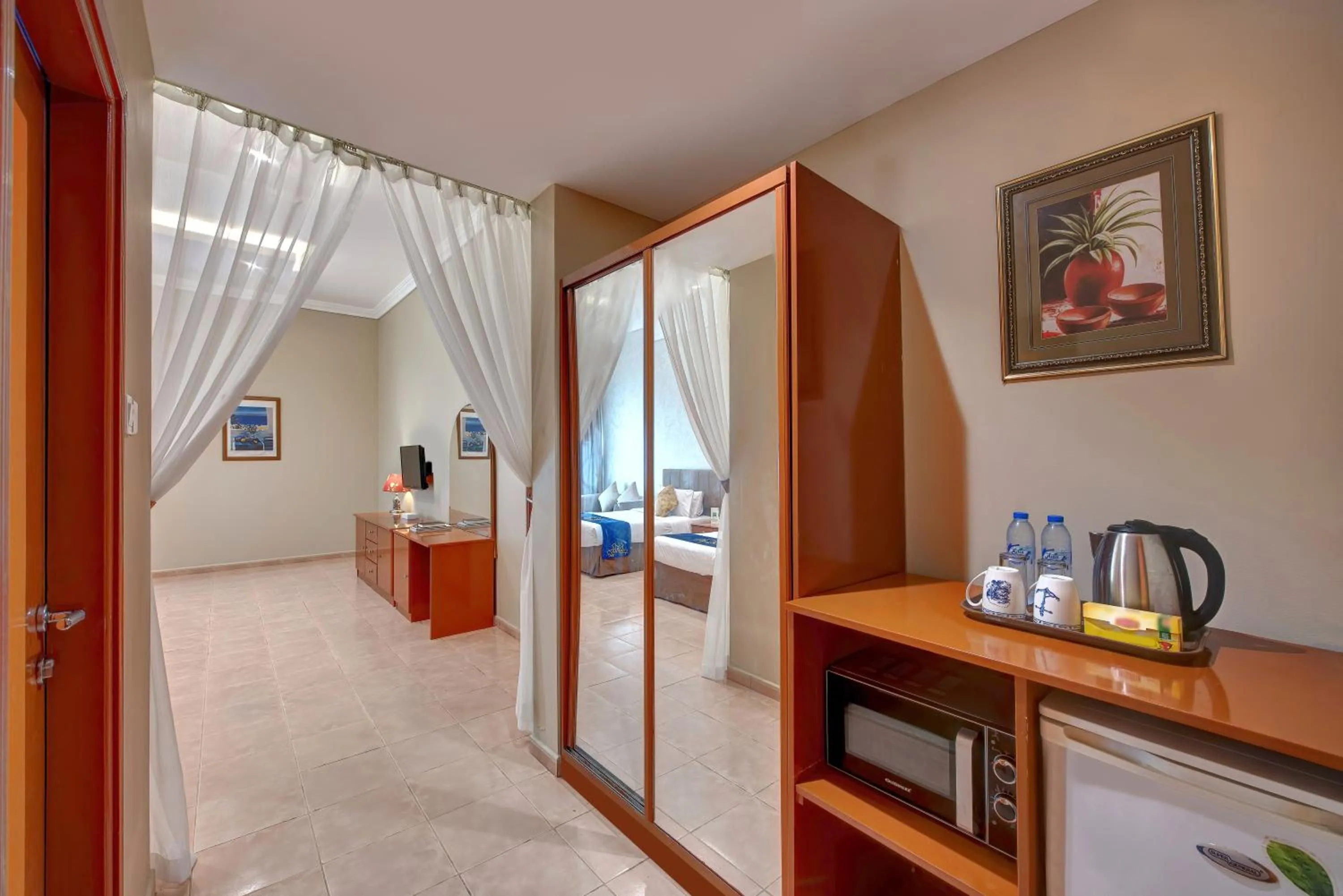 Kitchen/Kitchenette in Summerland Motel