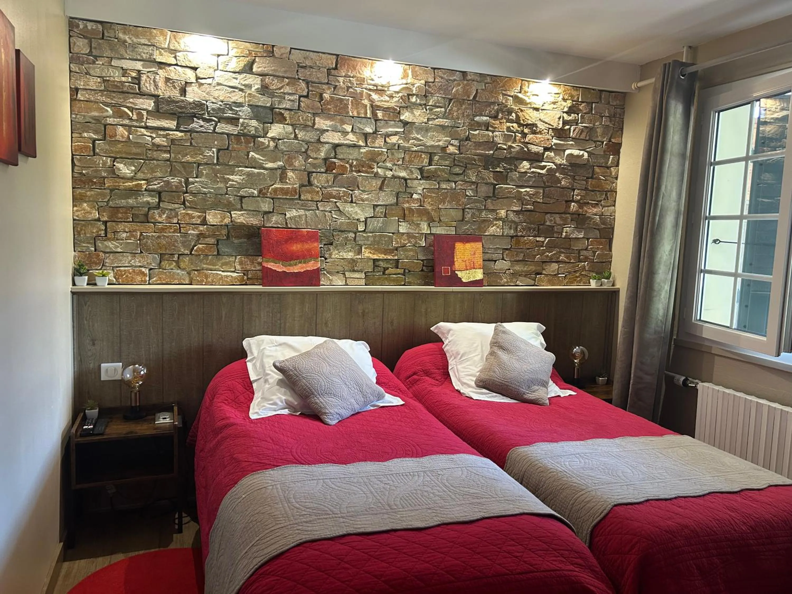 Bedroom, Bed in Chambre d'hôtes de la Riaille 400 m de la dolce via