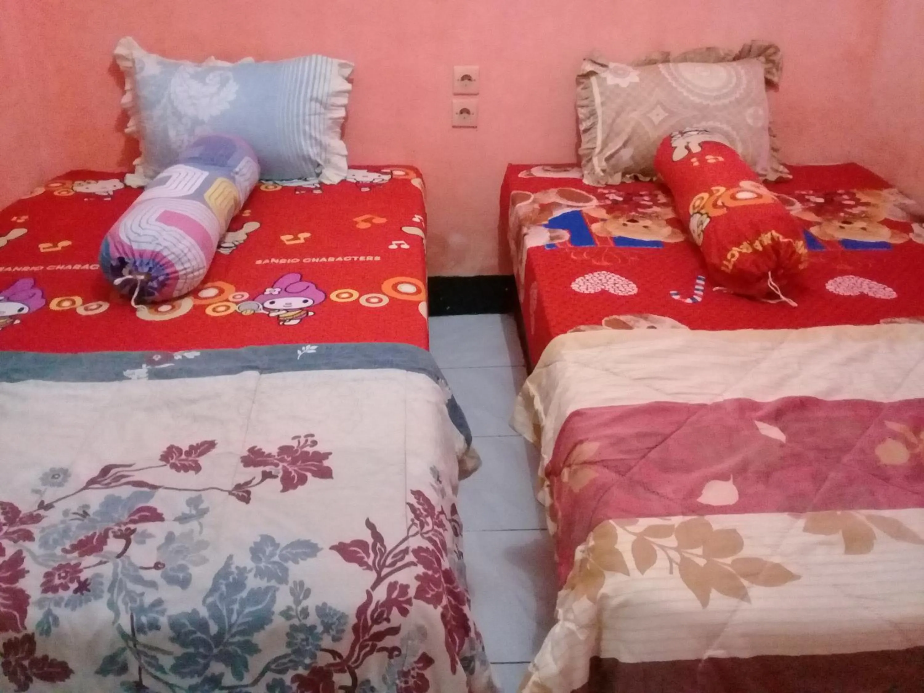 Bed in Diyah Homestay