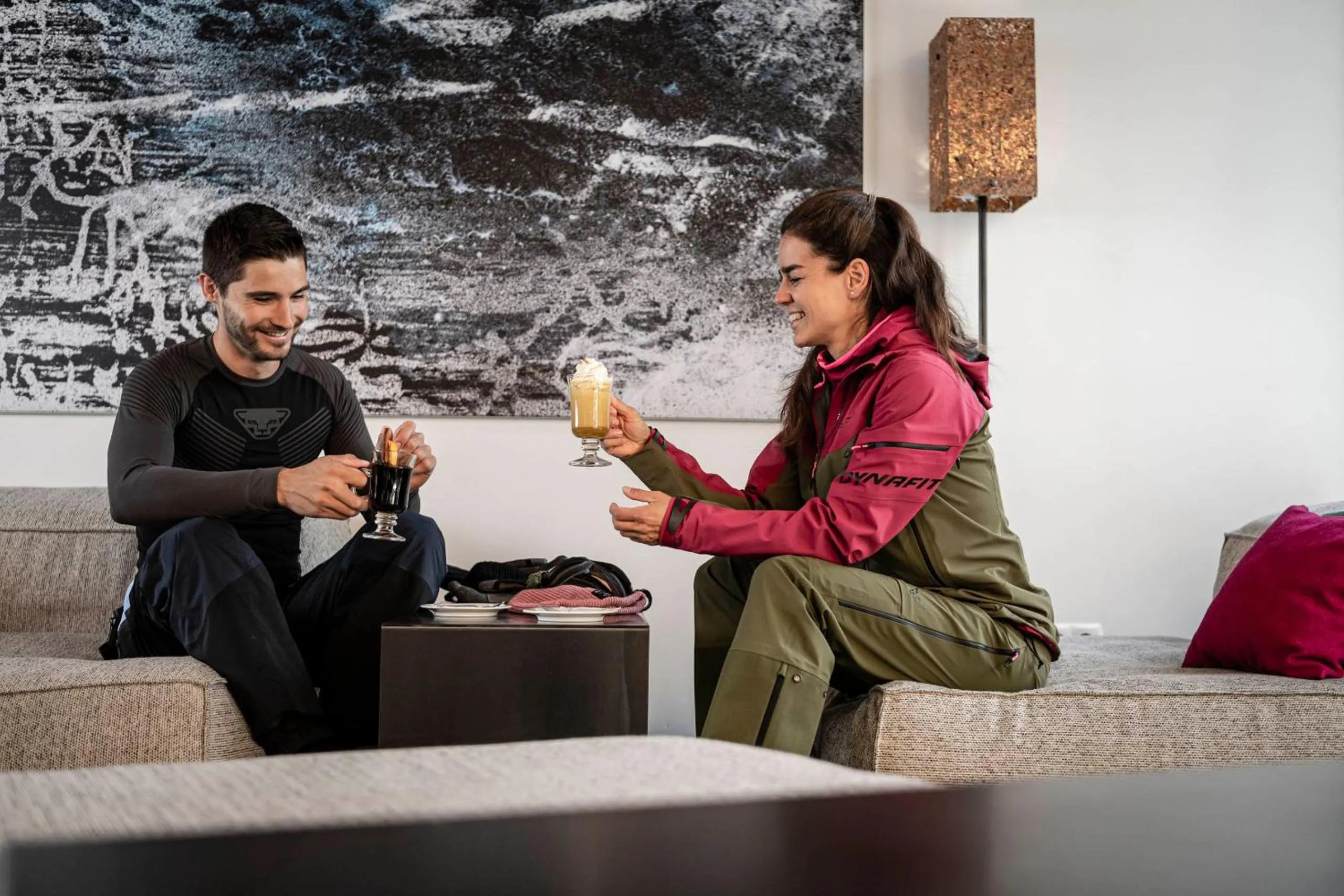 Lounge or bar in die berge lifestyle-hotel Sölden