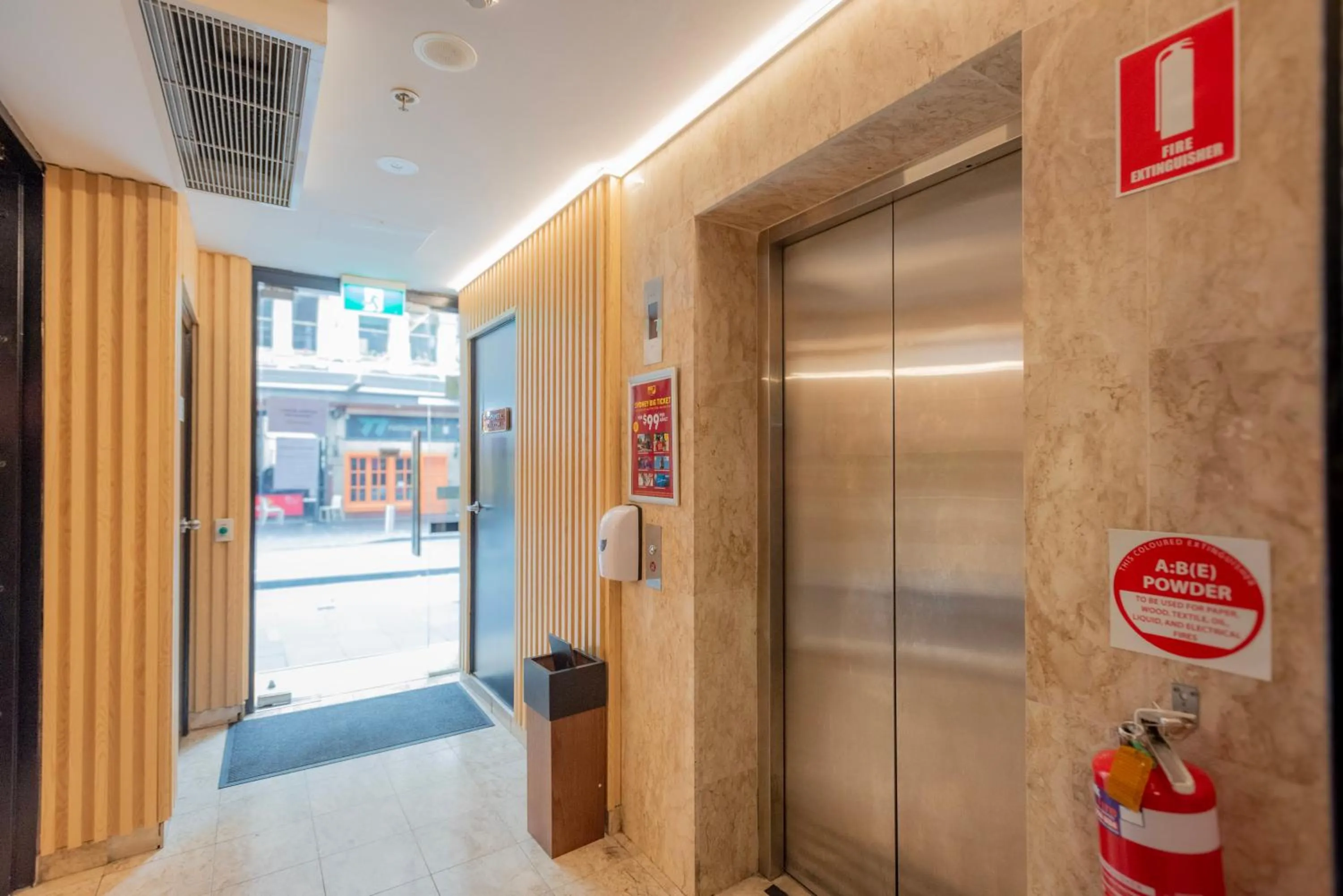 Lobby or reception in YEHS Hotel Sydney CBD