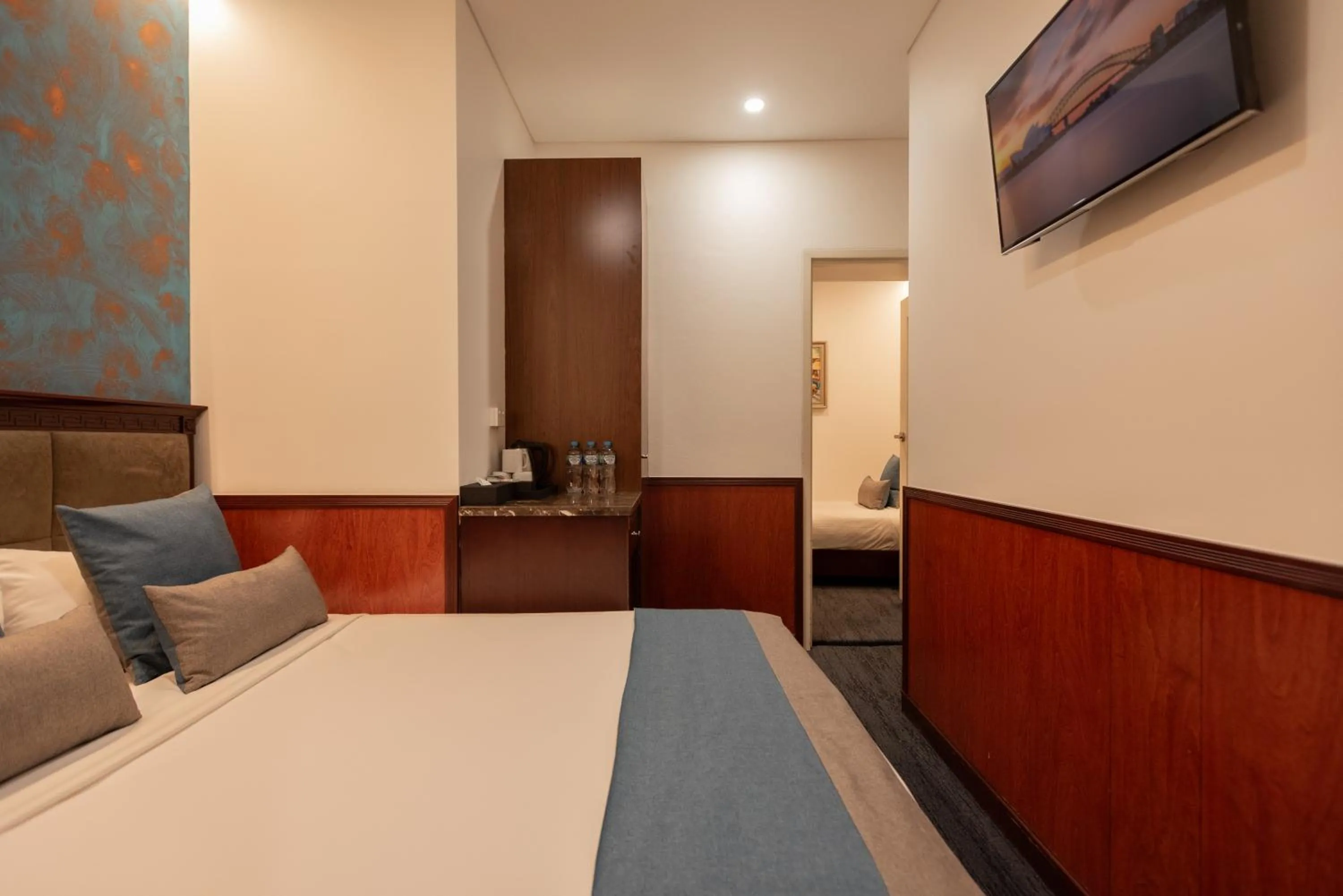 Bedroom, Bed in YEHS Hotel Sydney CBD
