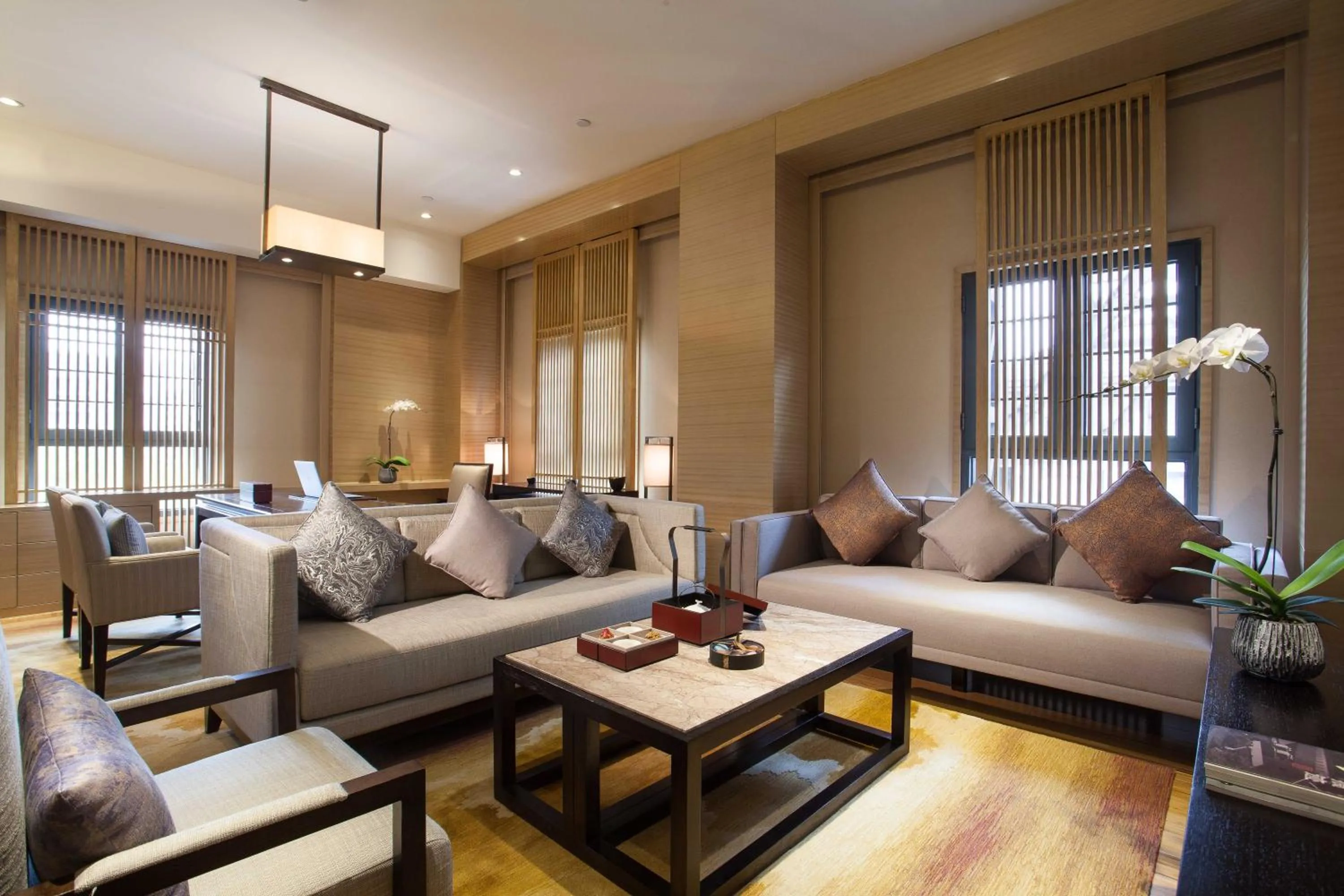 Photo of the whole room in Cheery Dragon Canal Hotel Hangzhou - Intangible Cultural Heritage Hotel