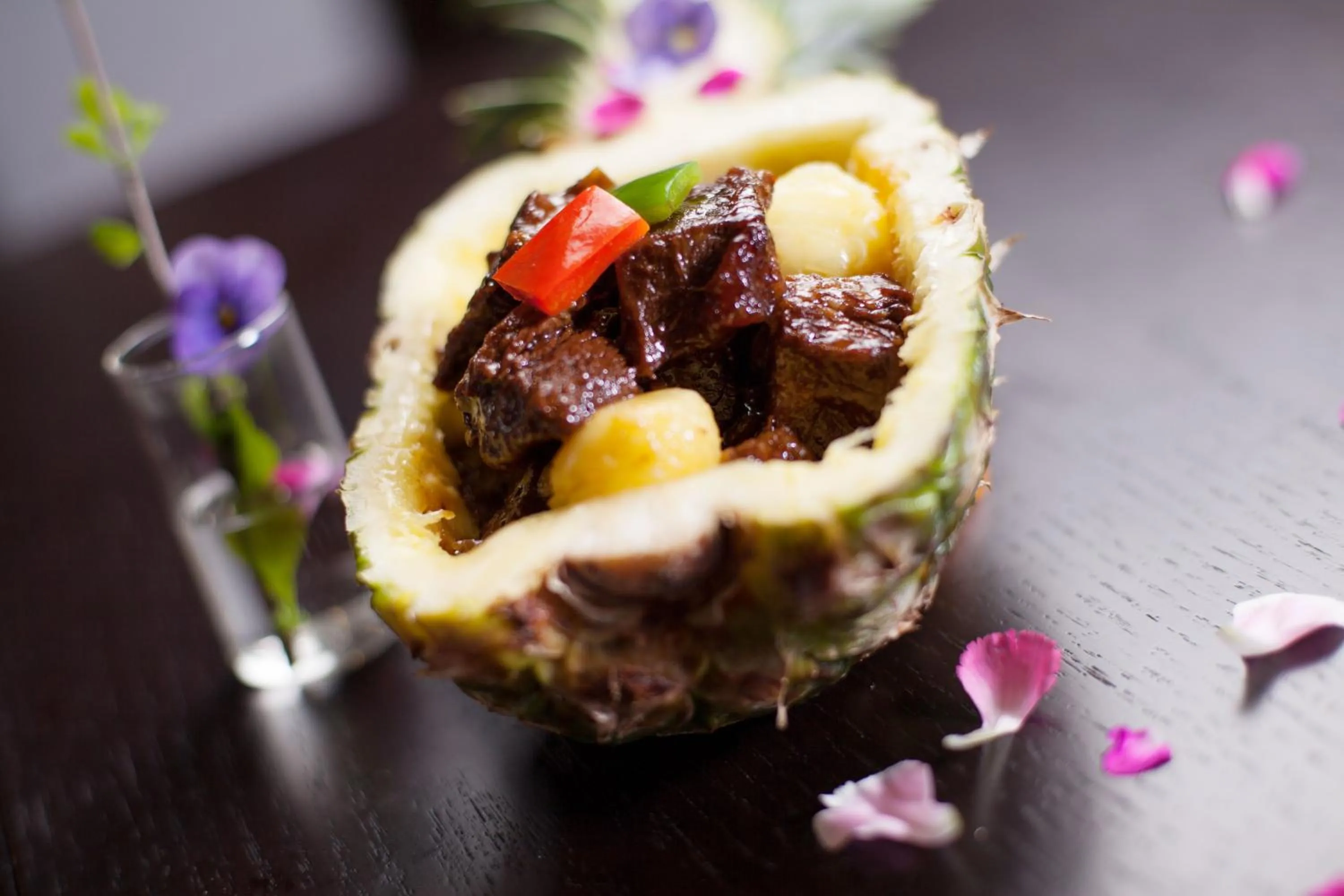 Food in Cheery Dragon Canal Hotel Hangzhou - Intangible Cultural Heritage Hotel