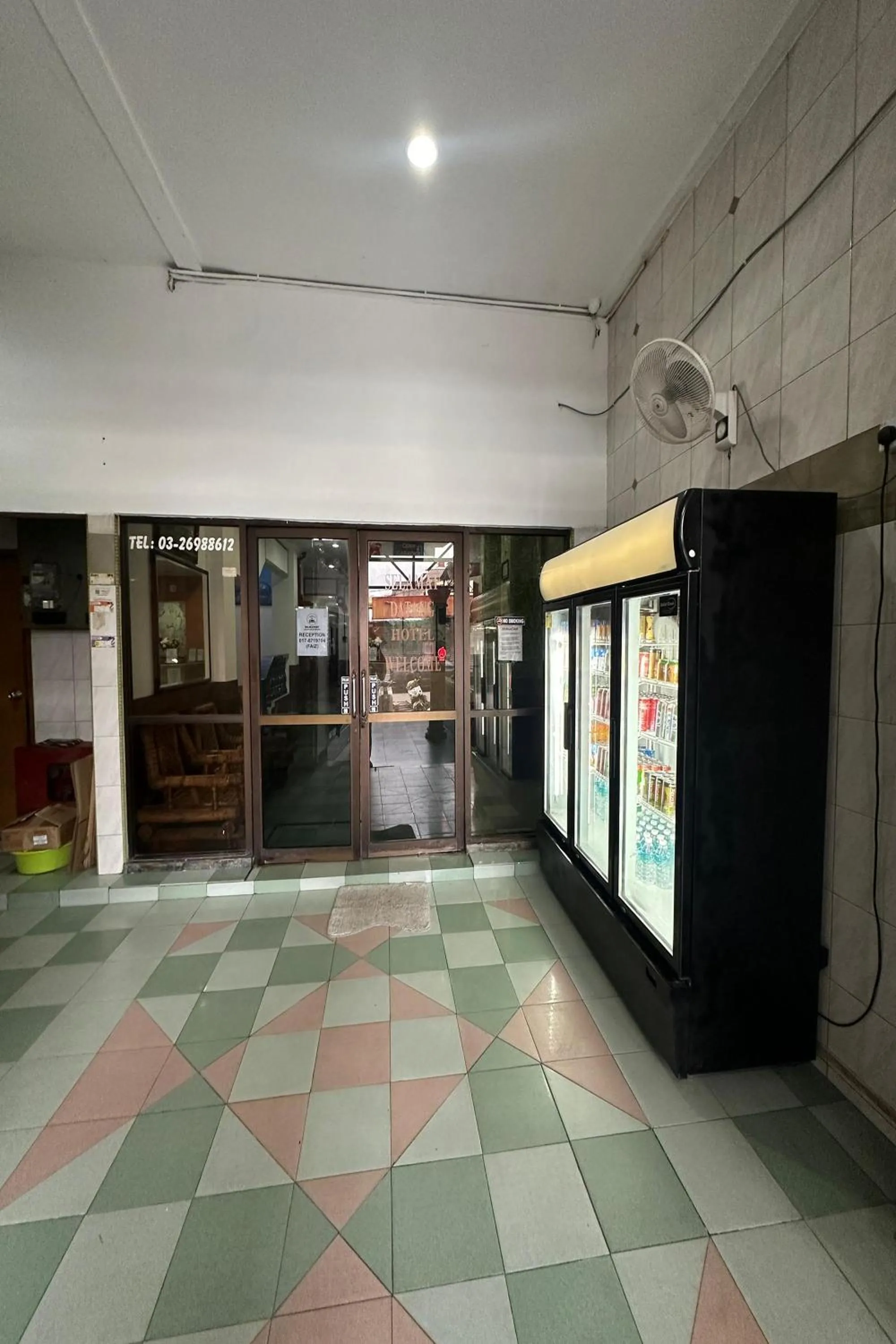 vending machine in 98 Inn BilikXpert at Chow Kit