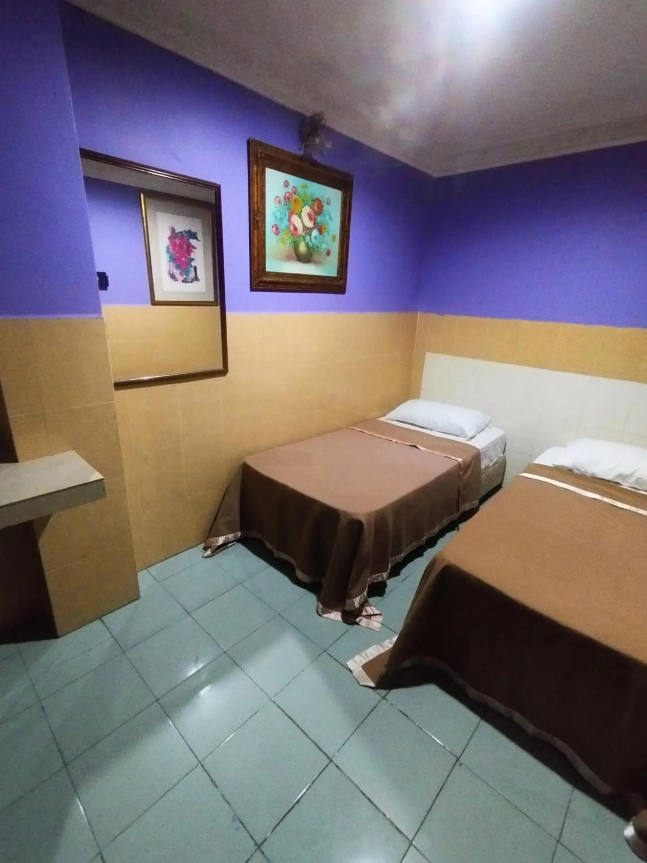 Photo of the whole room, Bed in 98 Inn BilikXpert at Chow Kit