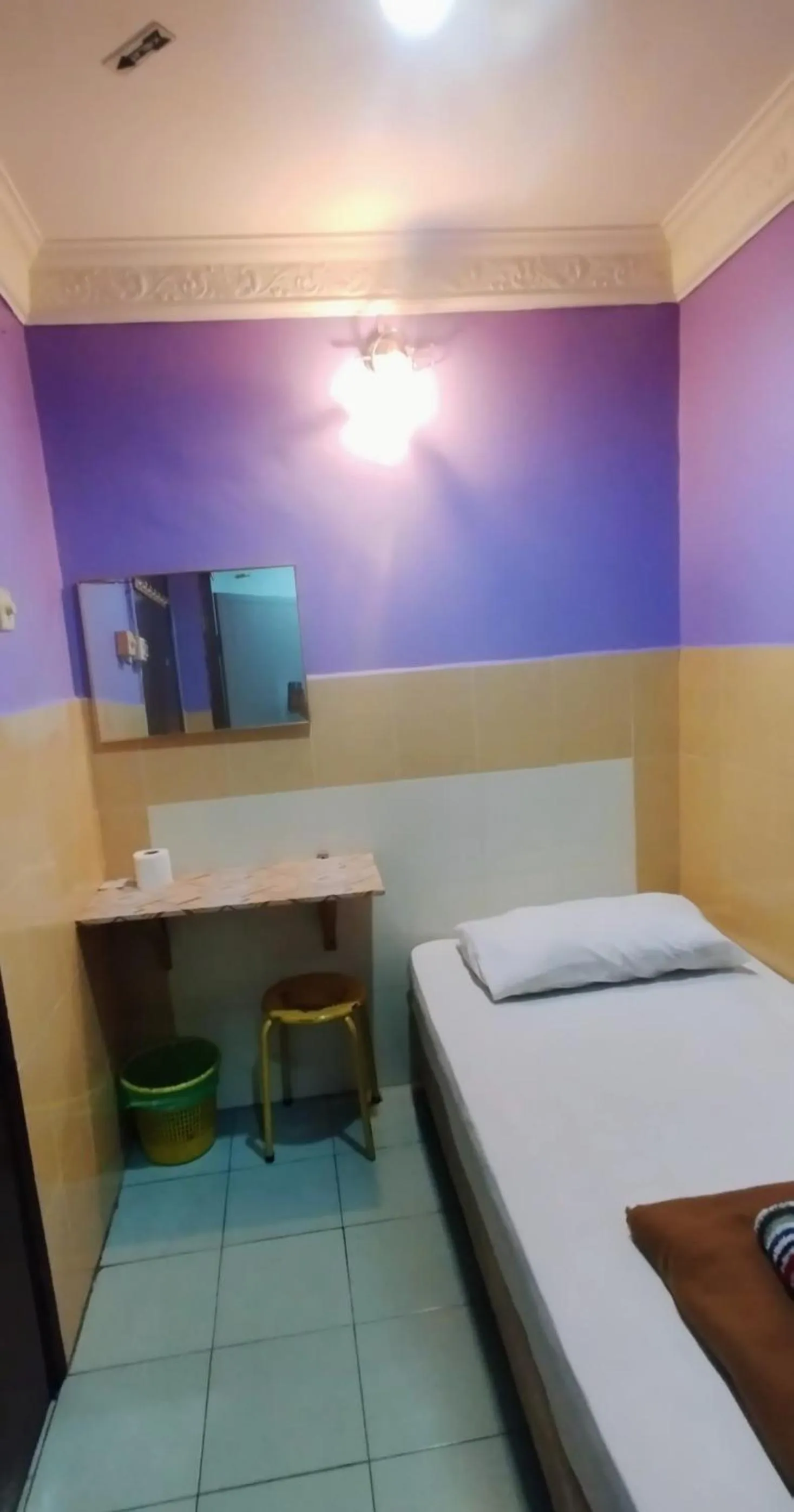 Photo of the whole room, Bed in 98 Inn BilikXpert at Chow Kit