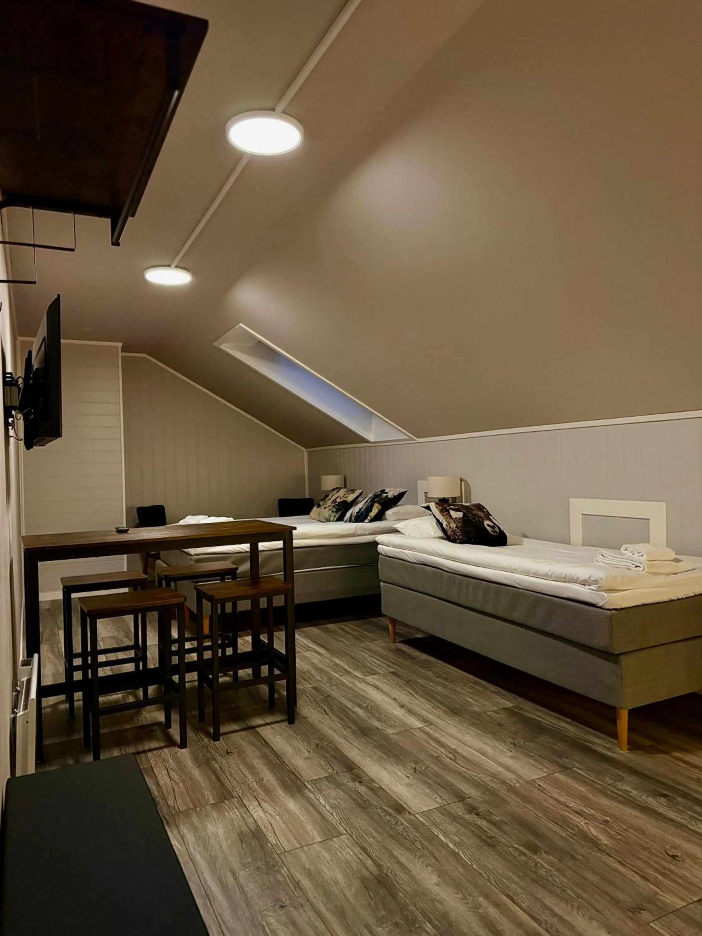 Photo of the whole room, Bed in Narvik Hotel Wivel