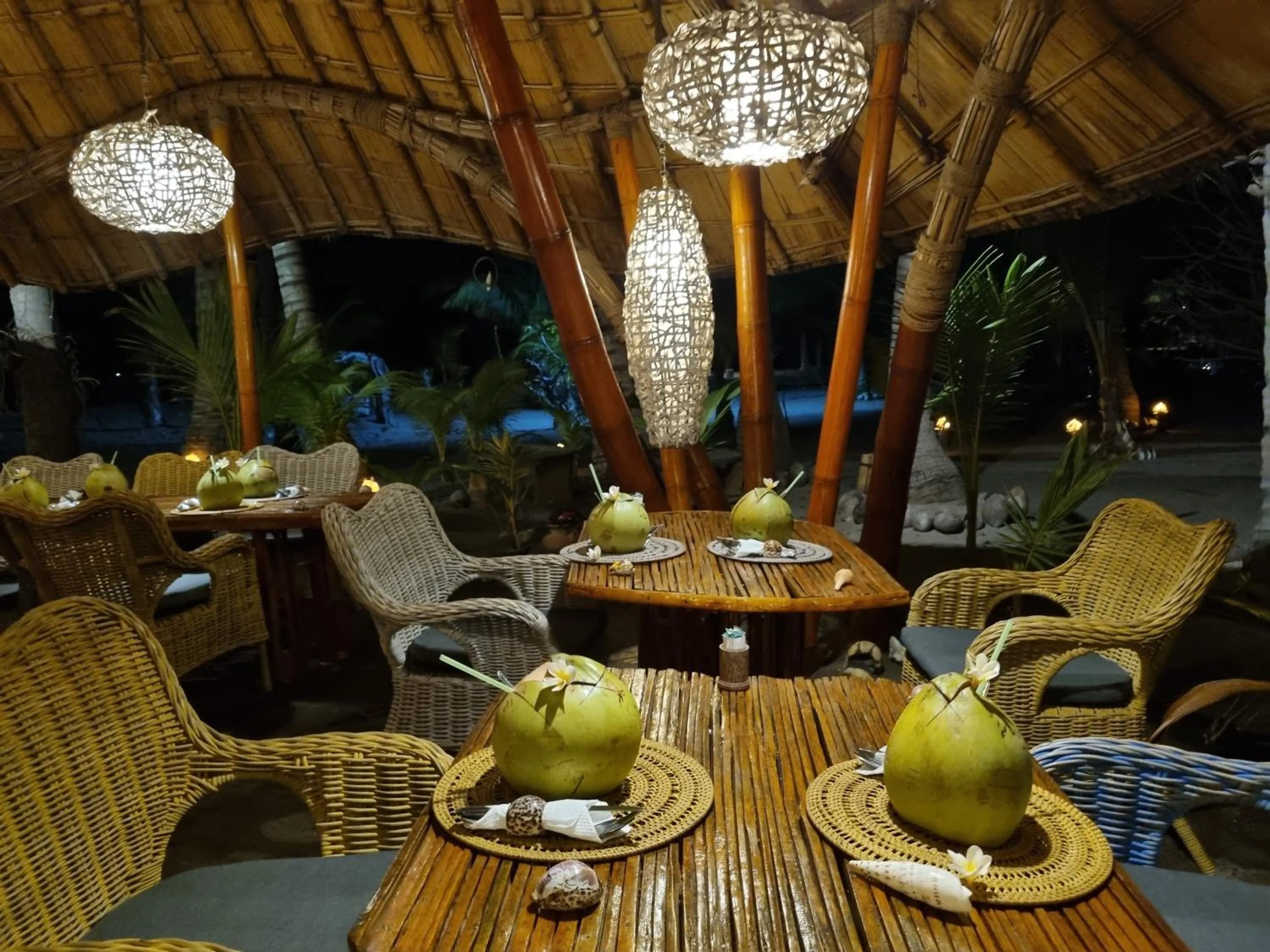 Restaurant/places to eat in Coconut Garden Beach Resort