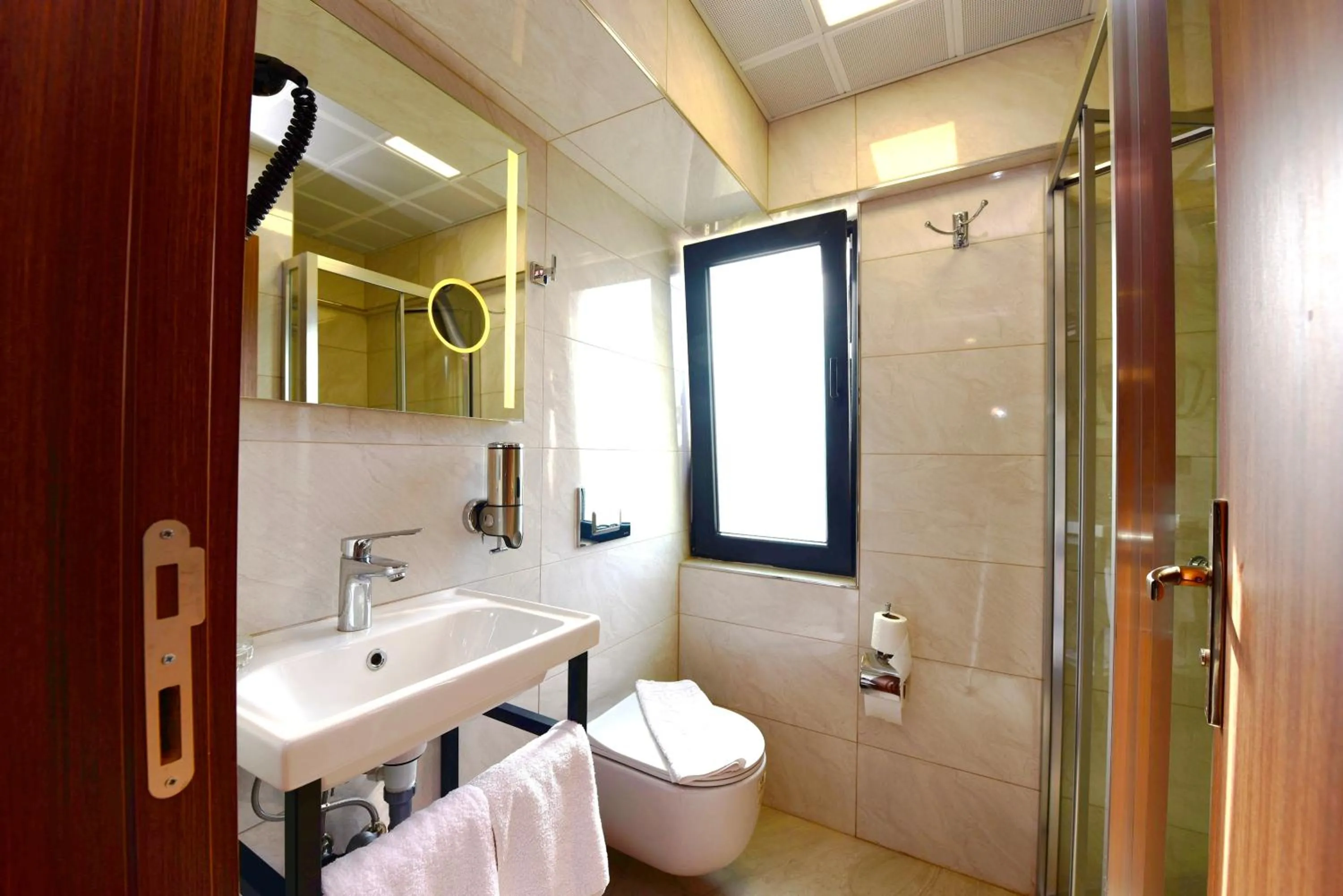 Bathroom in Hotel Öncü