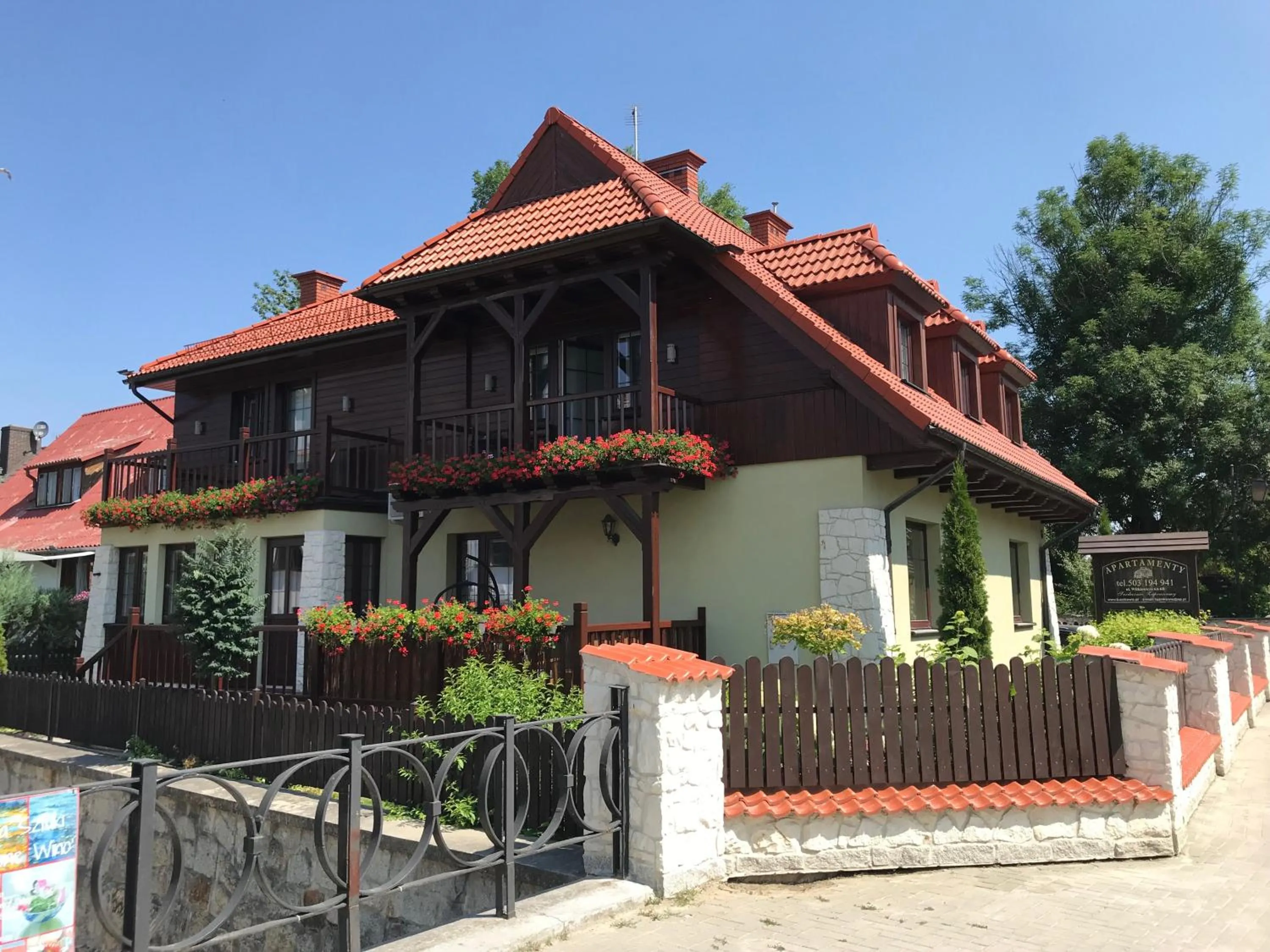 APARTAMENTY TUŹNIKOWIE