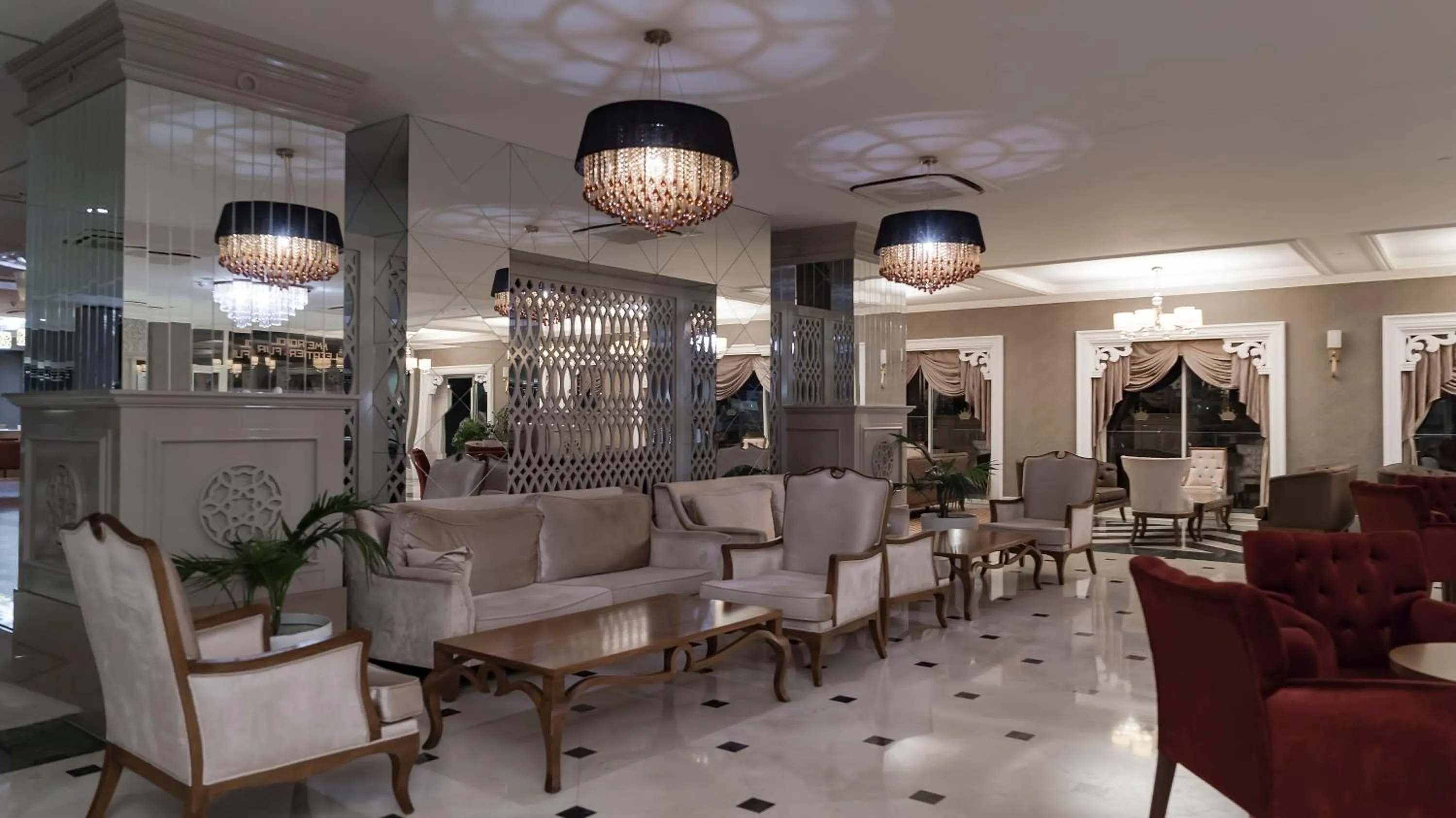 People in Side Crown Serenity Ultra All Inclusive