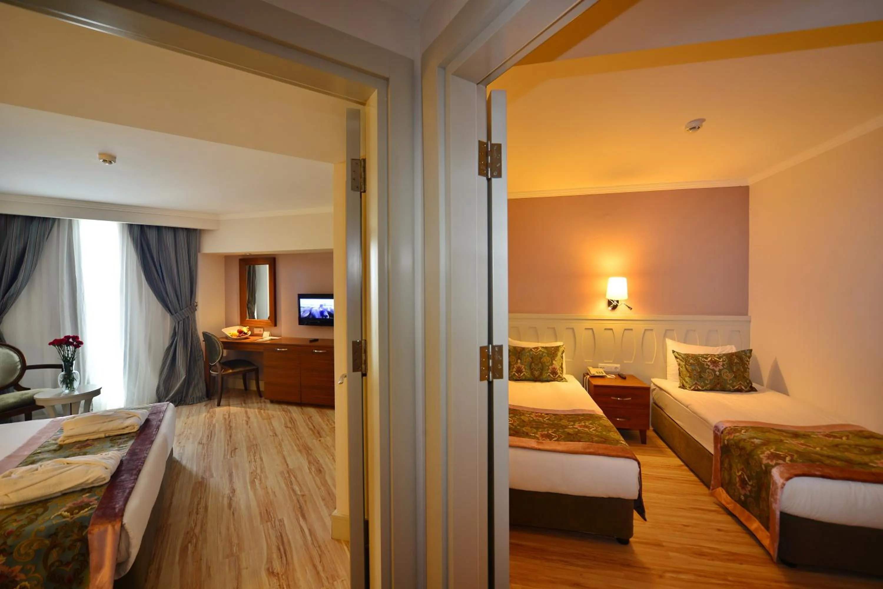 Bed in Side Crown Serenity Ultra All Inclusive