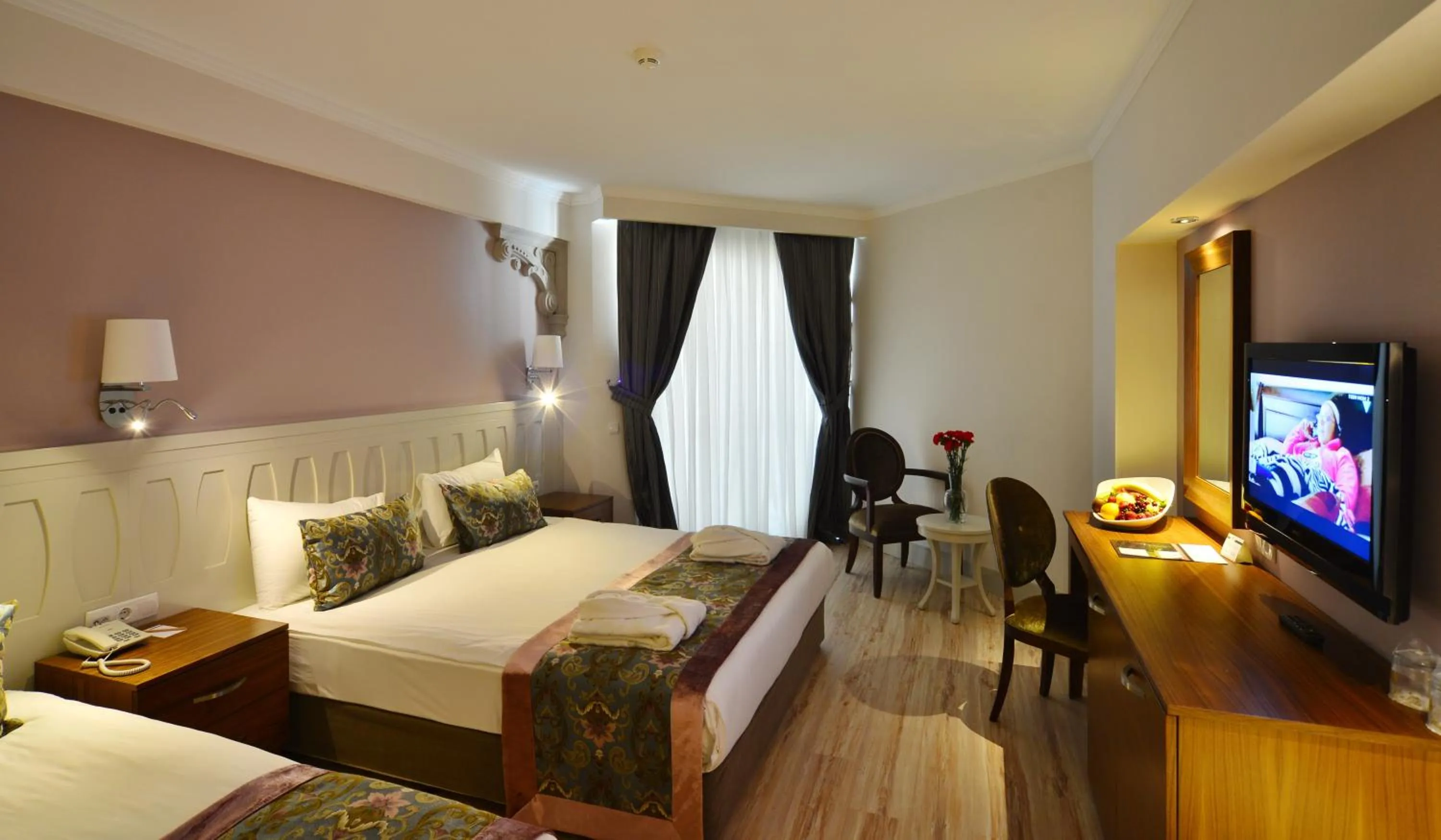 Bed in Side Crown Serenity Ultra All Inclusive