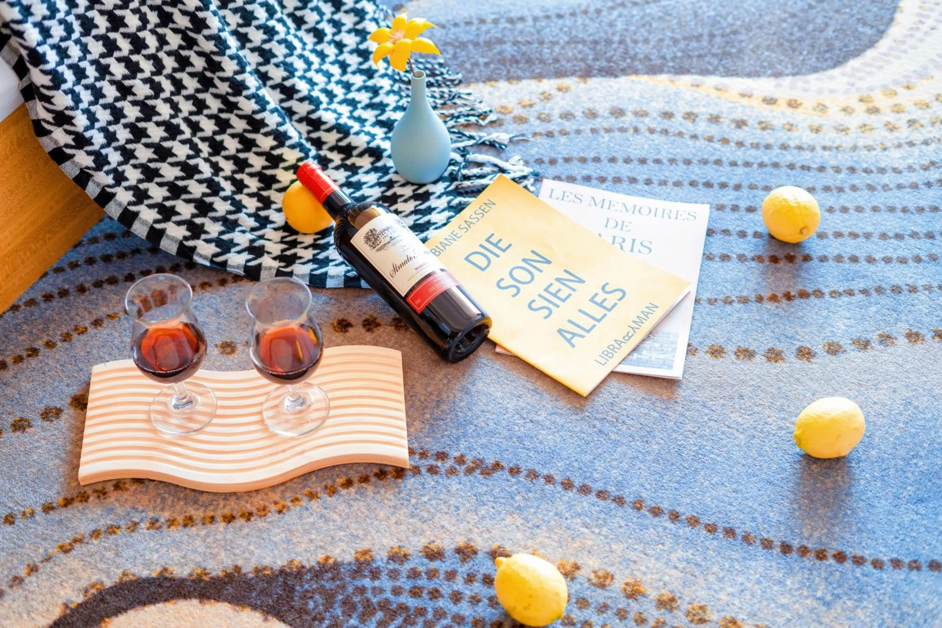 Text overlay in 柏高酒店顺德北滘文化公园店 Paco Hotel Shunde Beijiao Midea Group Headquarters store