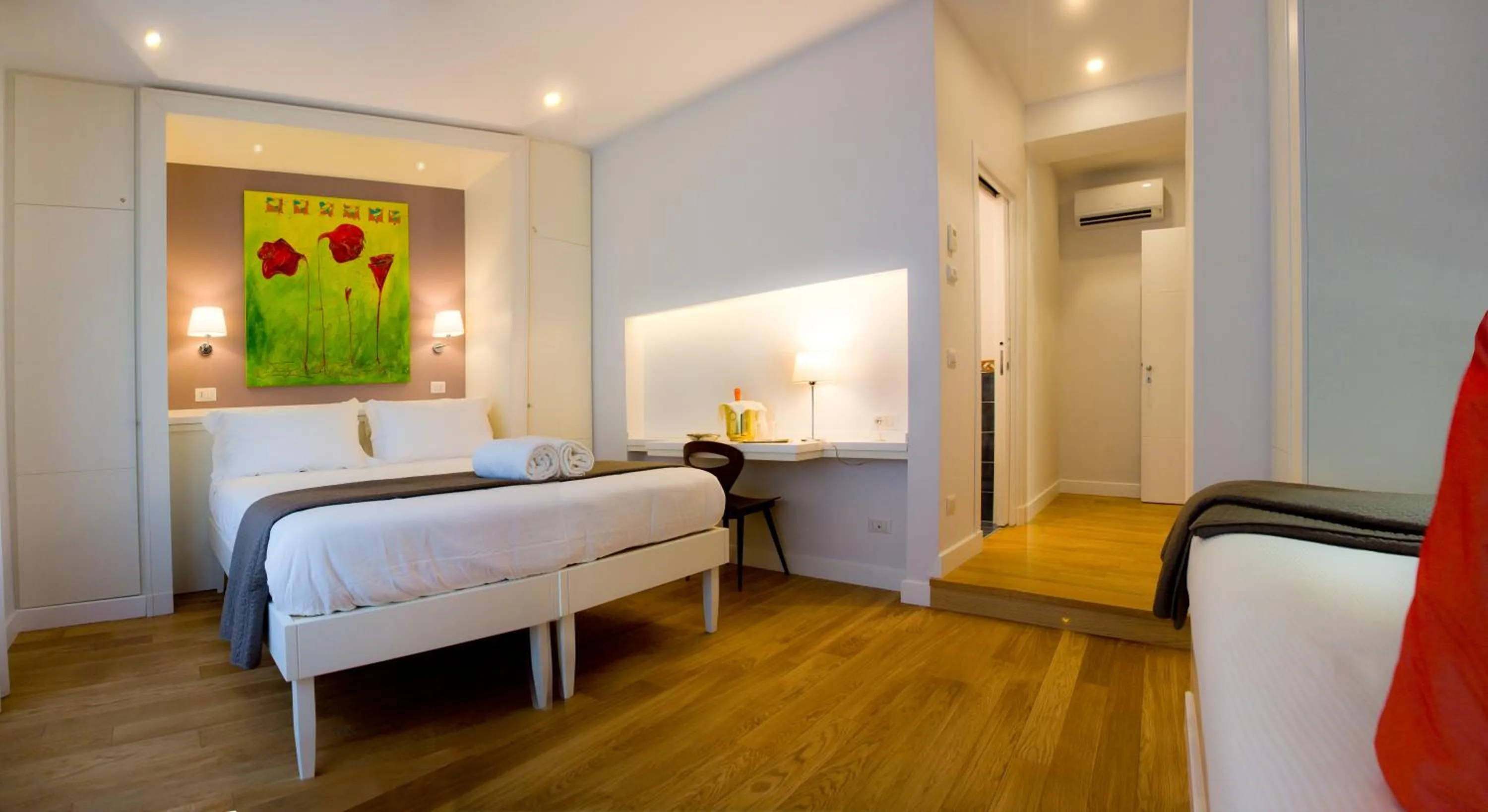 Bedroom, Bed in Ripense In Trastevere